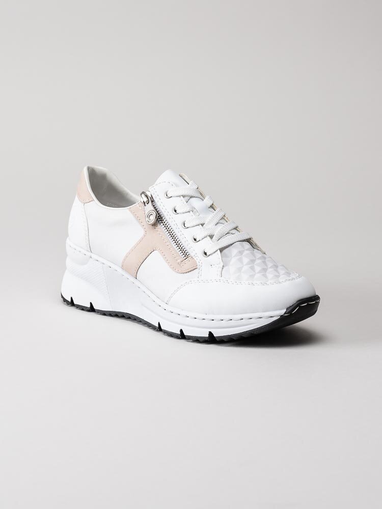 Rieker - Vita kilklackade sneakers med rosa detaljer