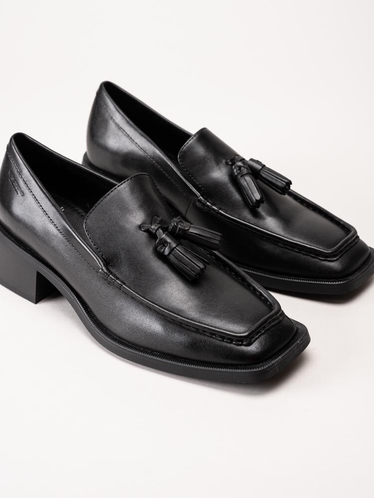 Vagabond - Blanca - Svarta loafers med tofsar