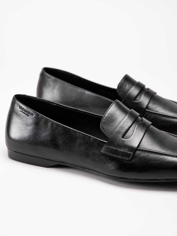 Vagabond - Delia - Svarta loafers i skinn