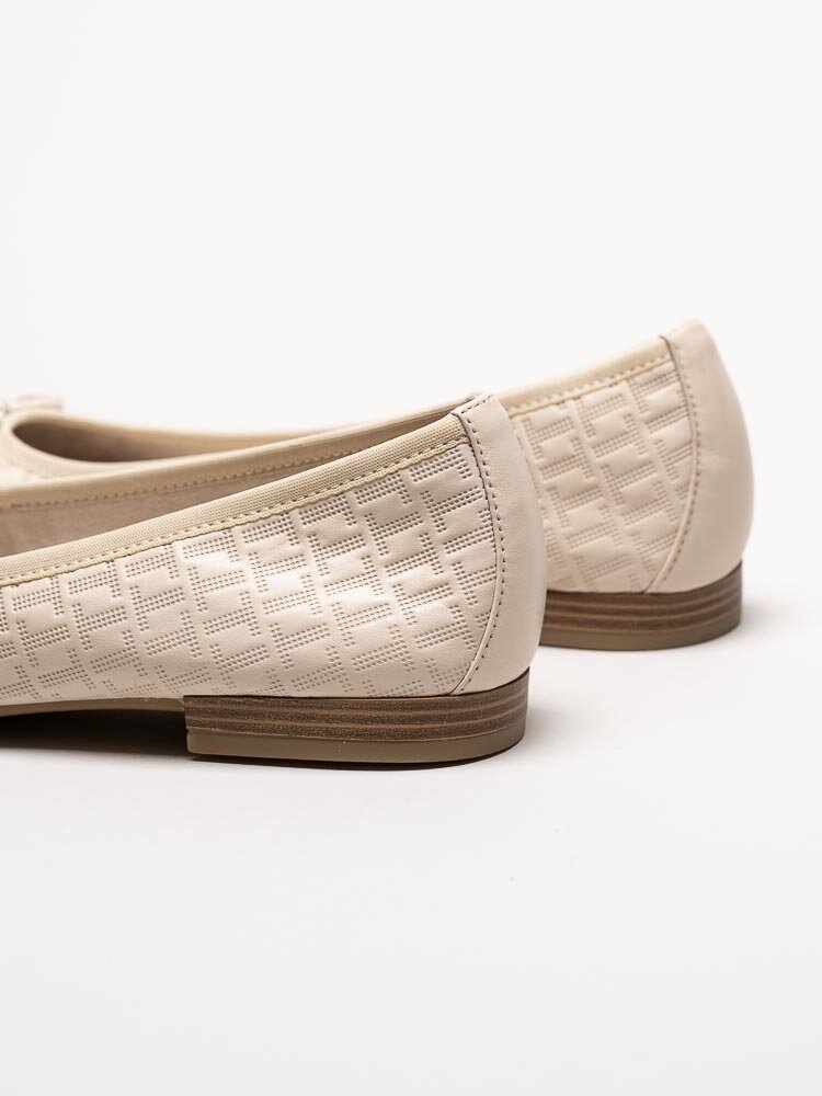 Tamaris - Beige ballerinaskor i skinn
