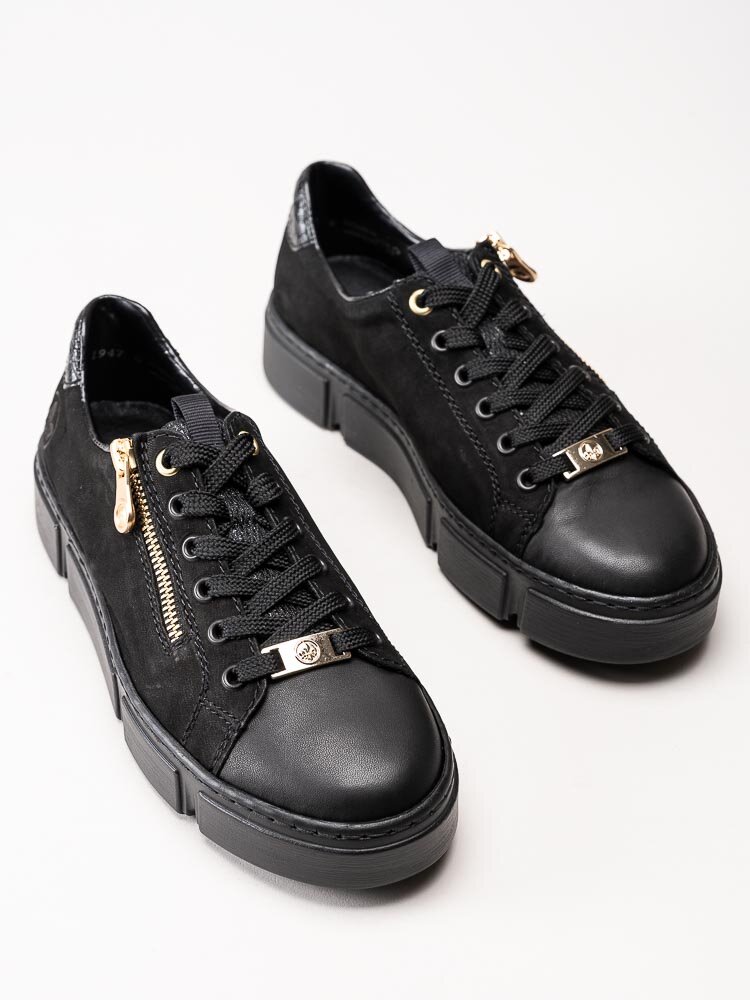 Rieker - Svarta sneakers med chunky sula