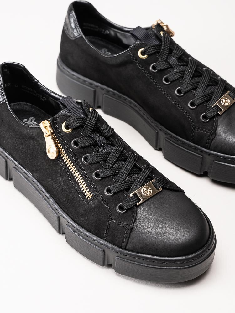 Rieker - Svarta sneakers med chunky sula