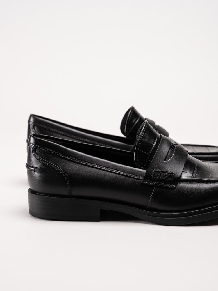 Tamaris - Svarta loafers i skinn