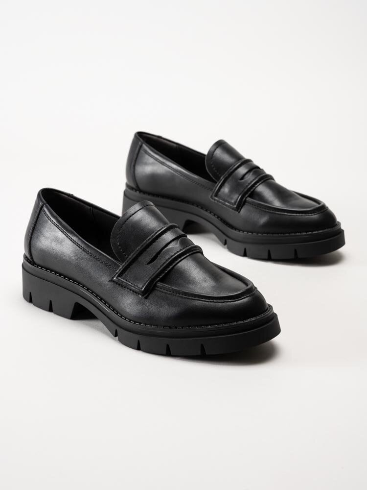 Tamaris - Svarta loafers i skinnimitation