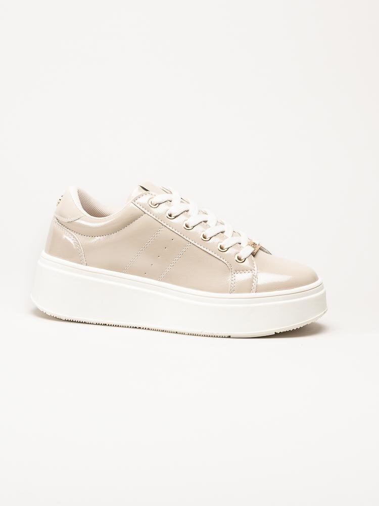 Duffy - Beige platåsneakers i lack