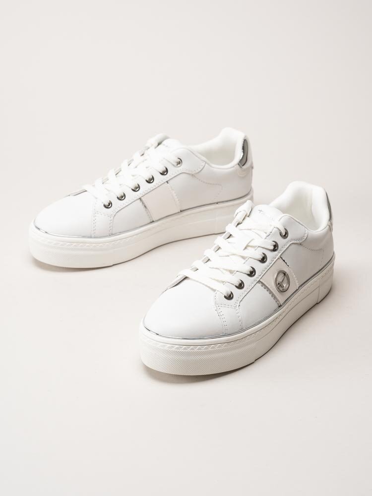 Tamaris - Vita sneakers i skinn