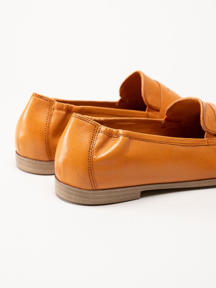 Tamaris - Orange pennyloafers i skinn