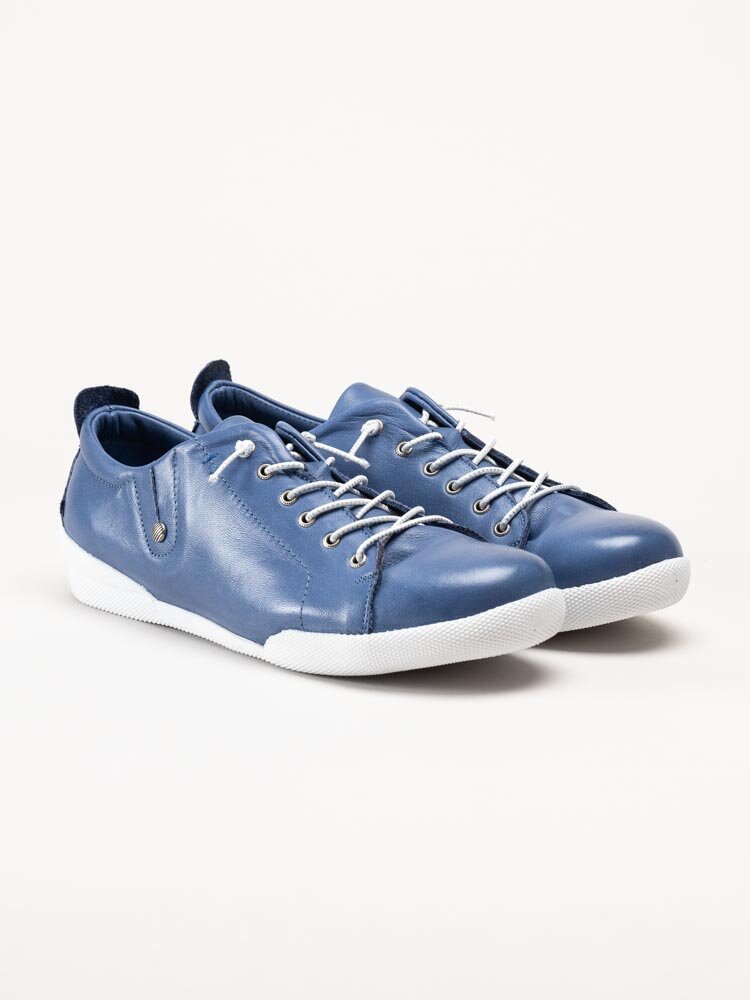 Charlotte of Sweden - Blå sneakers i skinn