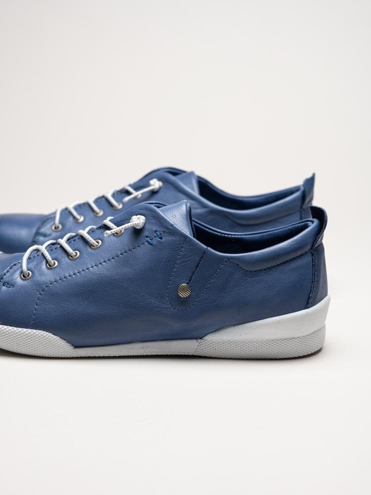 Charlotte of Sweden - Blå sneakers i skinn
