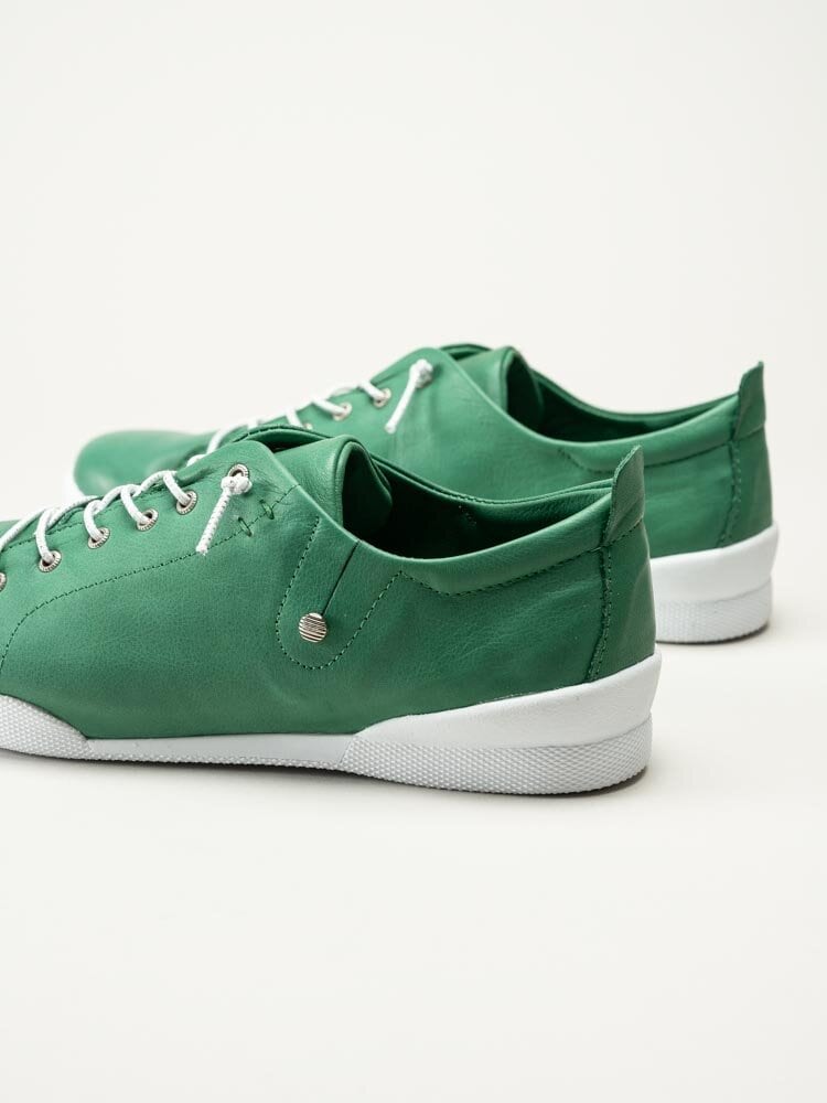 Charlotte of Sweden - Gröna sneakers i skinn