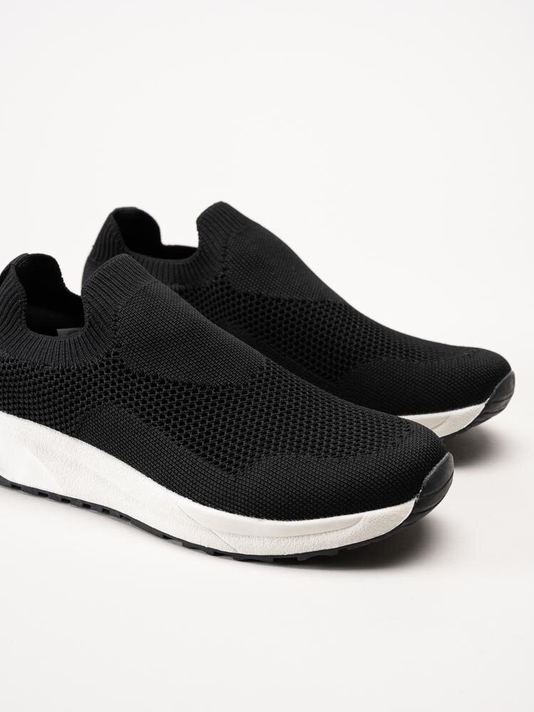 Exani - Ella - Svarta slip on sneakers i textil
