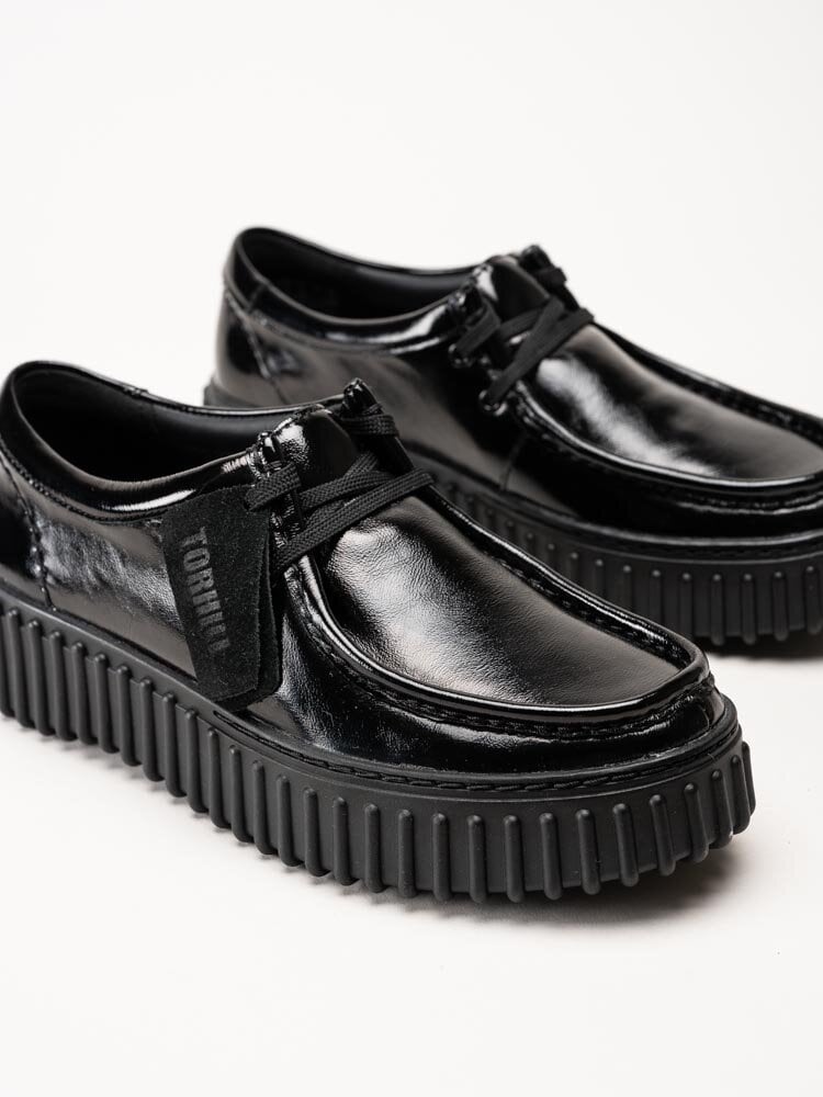 Clarks - Torhill Bee - Svarta snörskor i lack
