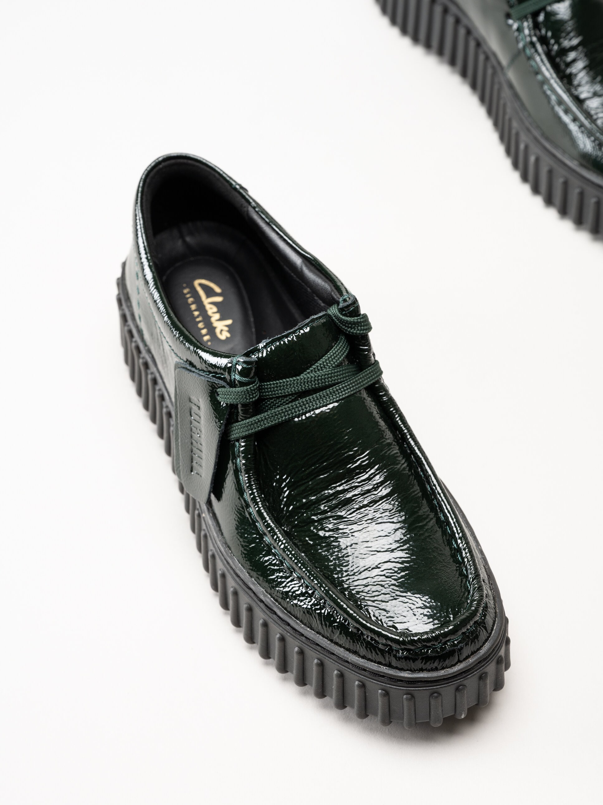 Clarks - Torhill Bee - Gröna snörskor i lack