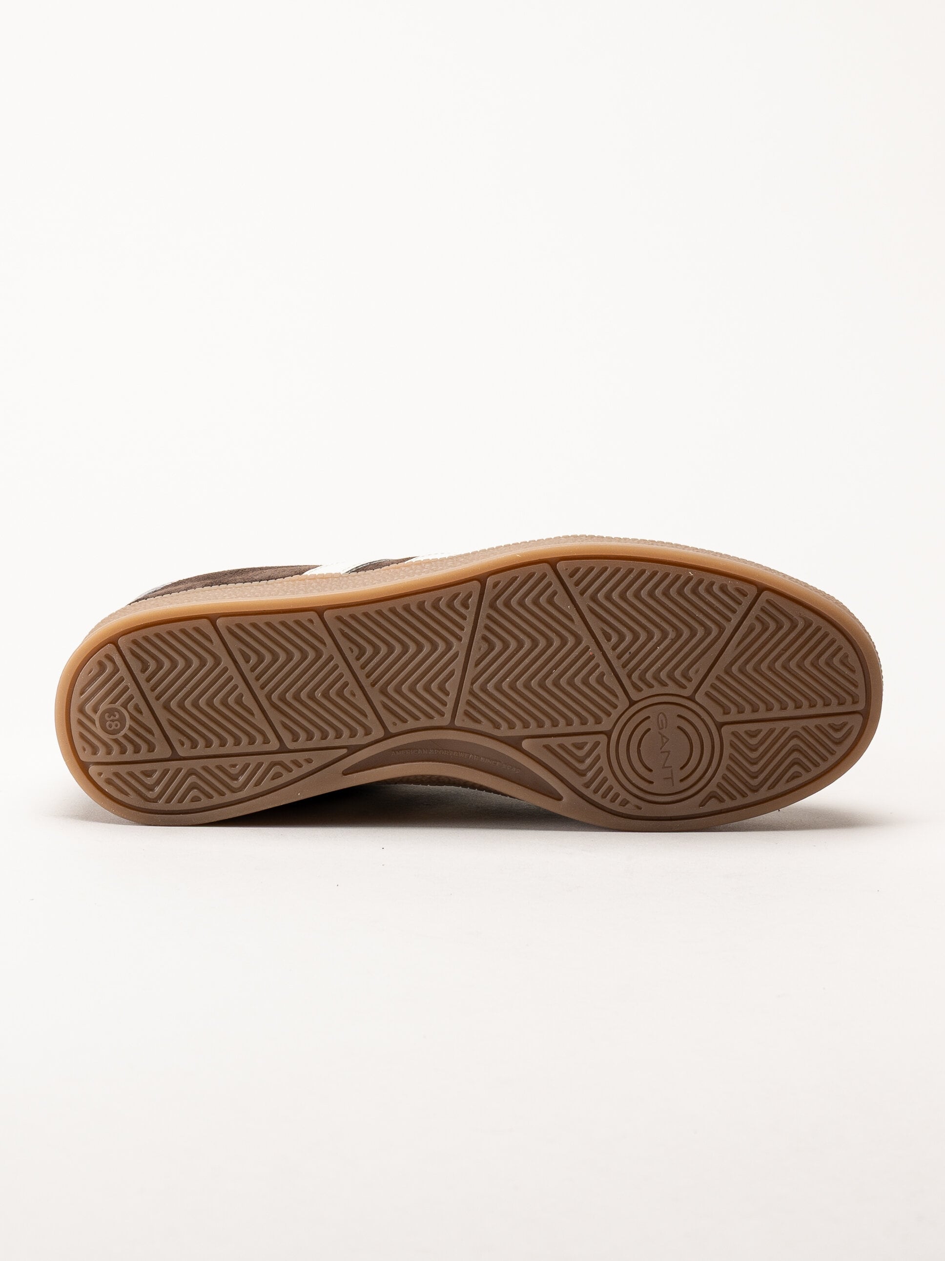 Gant Footwear - Cuzima Sneaker - Mörkbruna retro sneakers i mocka med skinndetaljer