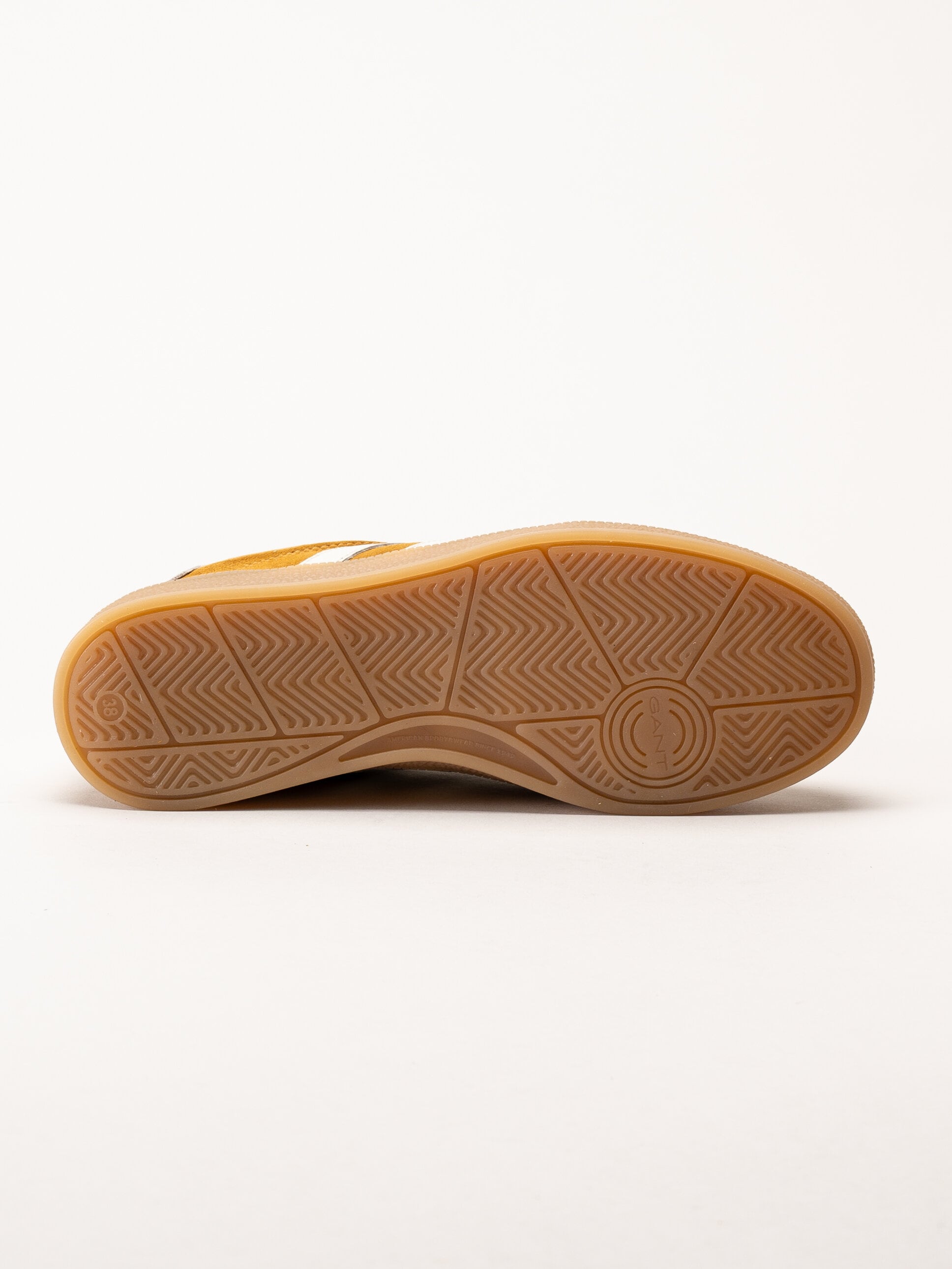 Gant Footwear - Cuzima Sneaker - Mörkgula retro sneakers i mocka med skinndetaljer