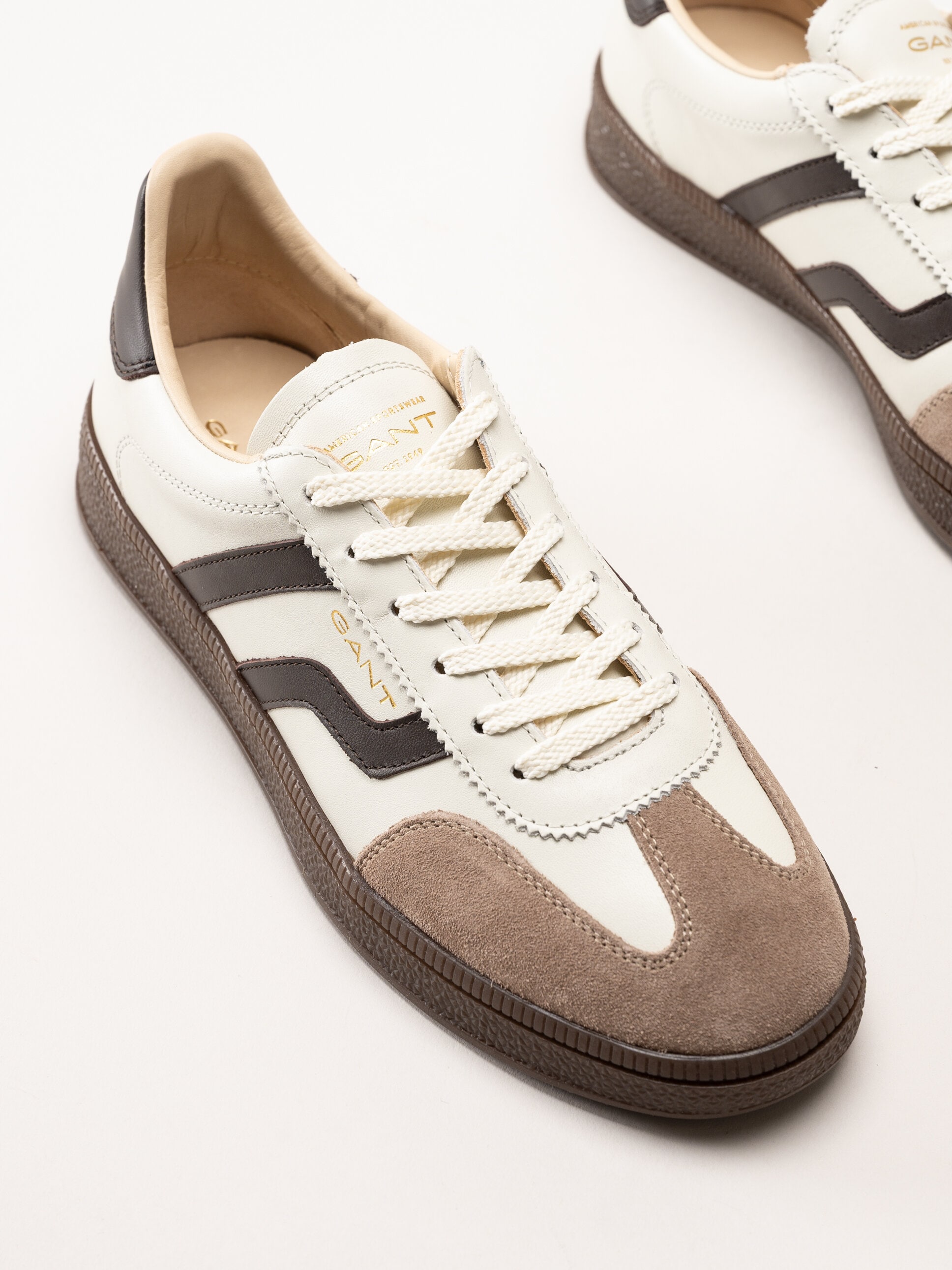 Gant Footwear - Cuzima Sneaker - Off White retro sneakers i skinn och mocka