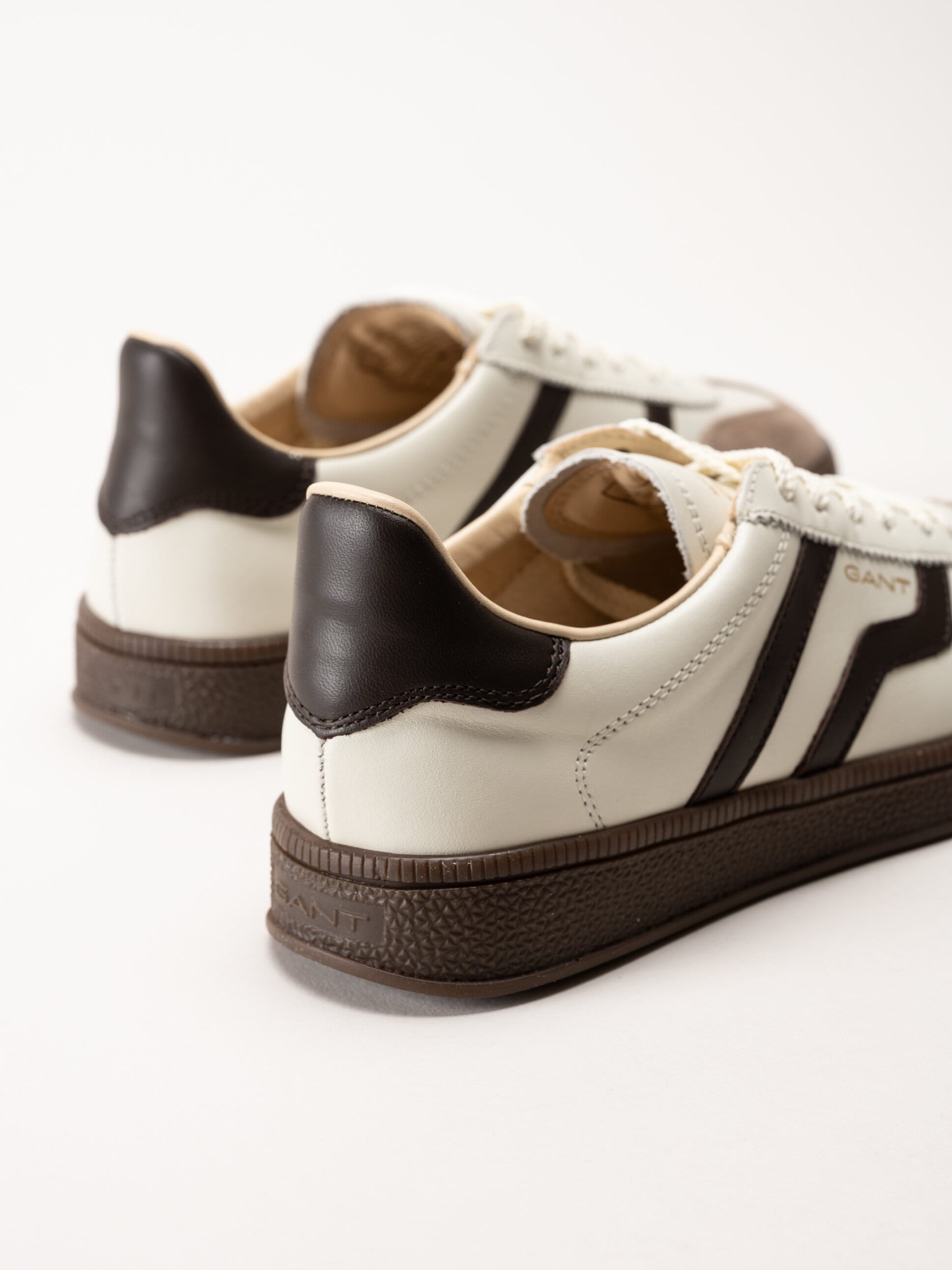 Gant Footwear - Cuzima Sneaker - Off White retro sneakers i skinn och mocka