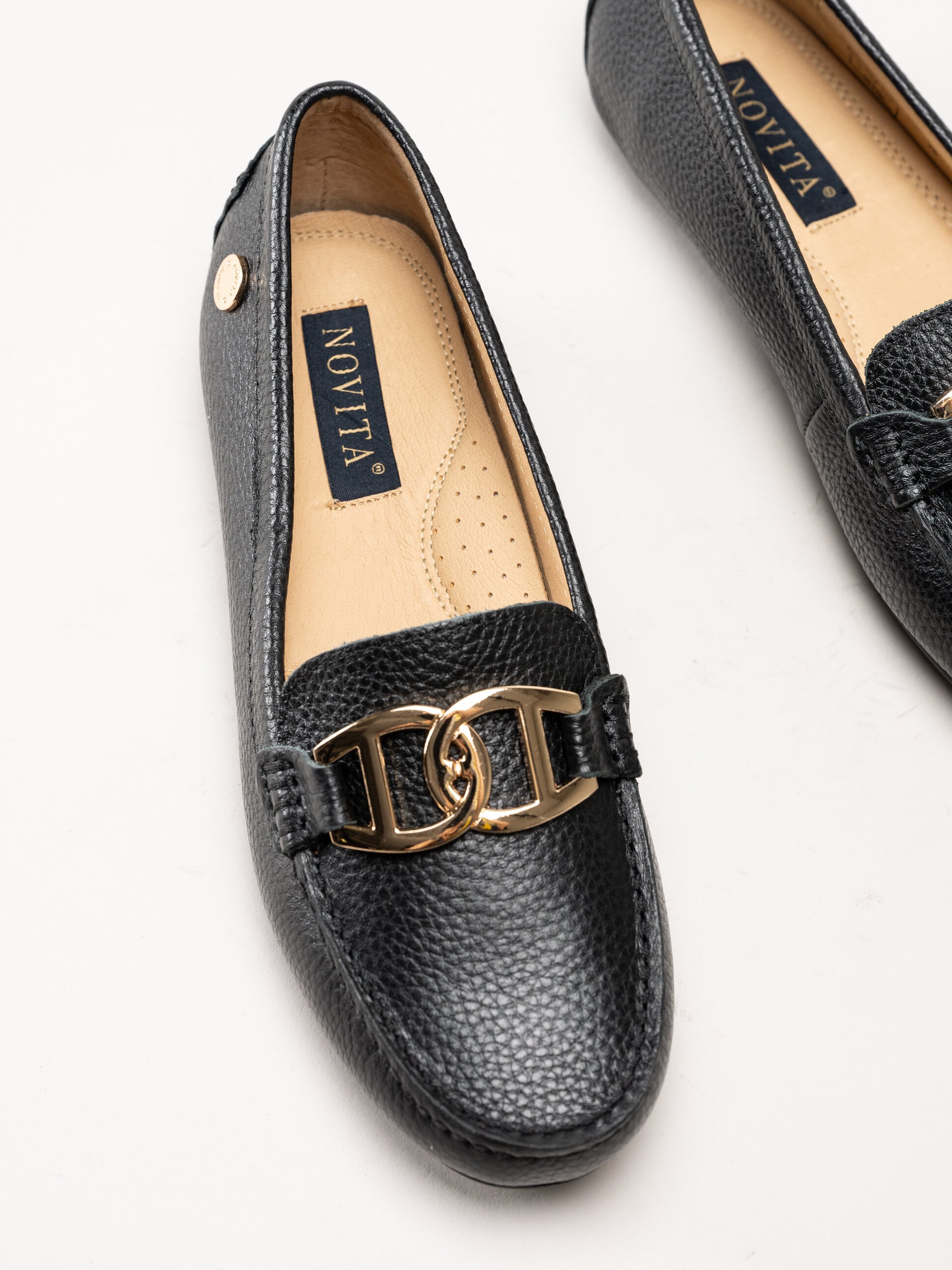 Novita - Parma - Svarta loafers i skinn