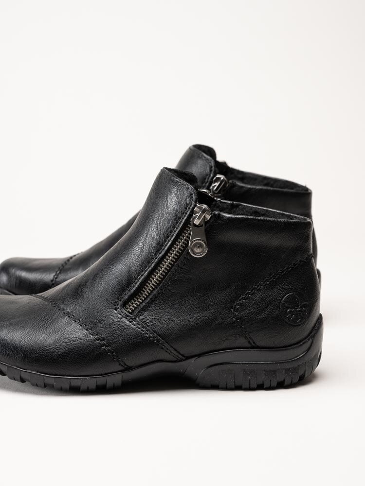 Rieker - Svarta fodrade boots
