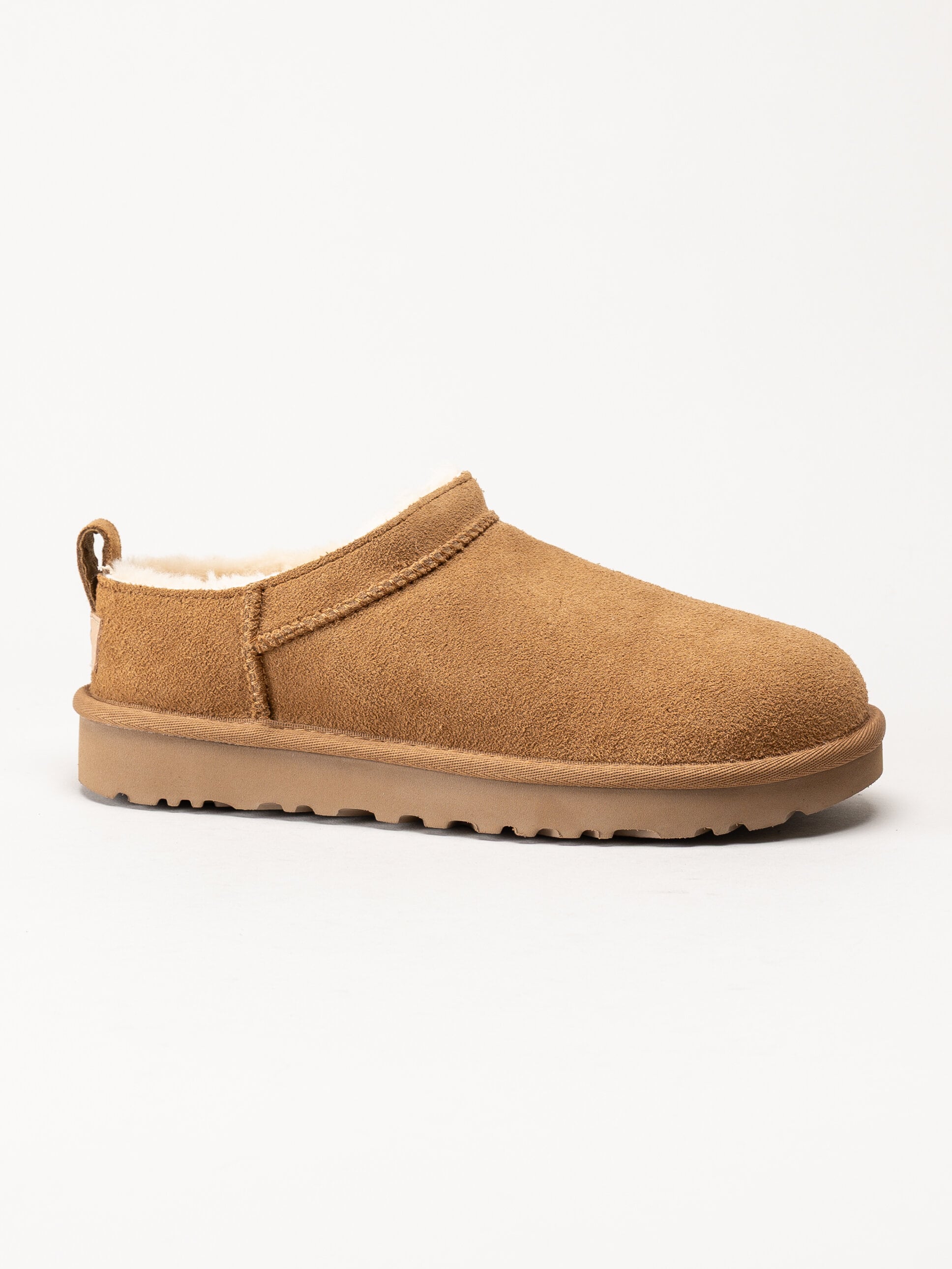 UGG - W Classic Micro - Ljusbruna ullfodrade boots i mocka