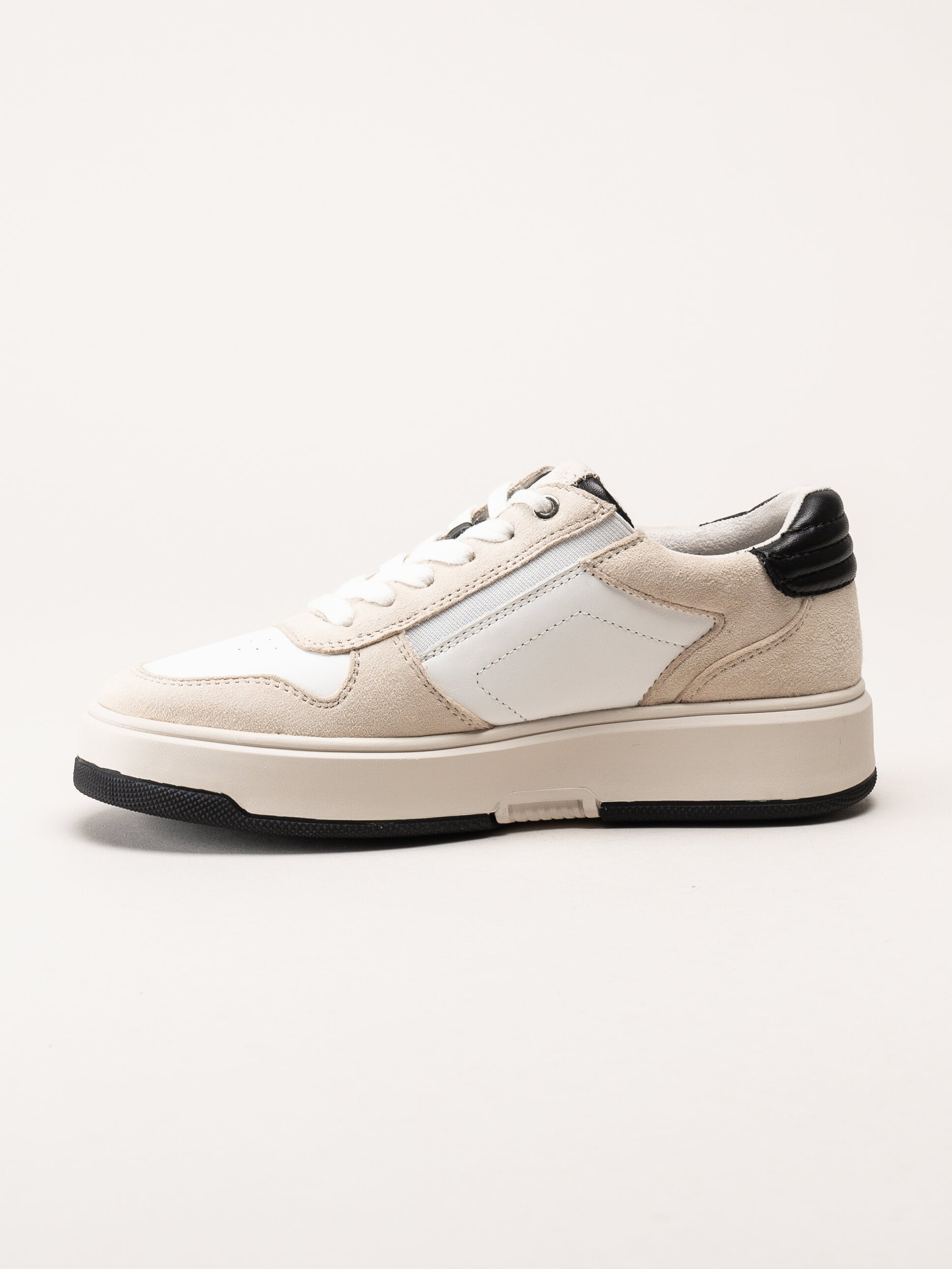 Tamaris - Off white sneakers i skinn och mocka