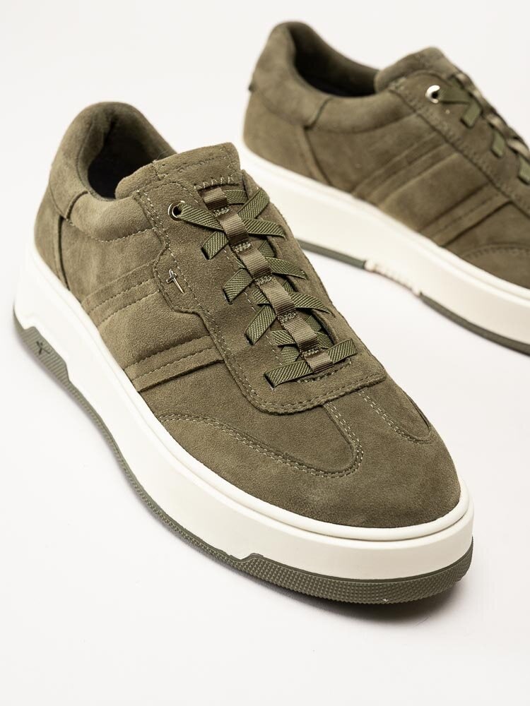 Tamaris - Gröna slip on sneakers i mocka