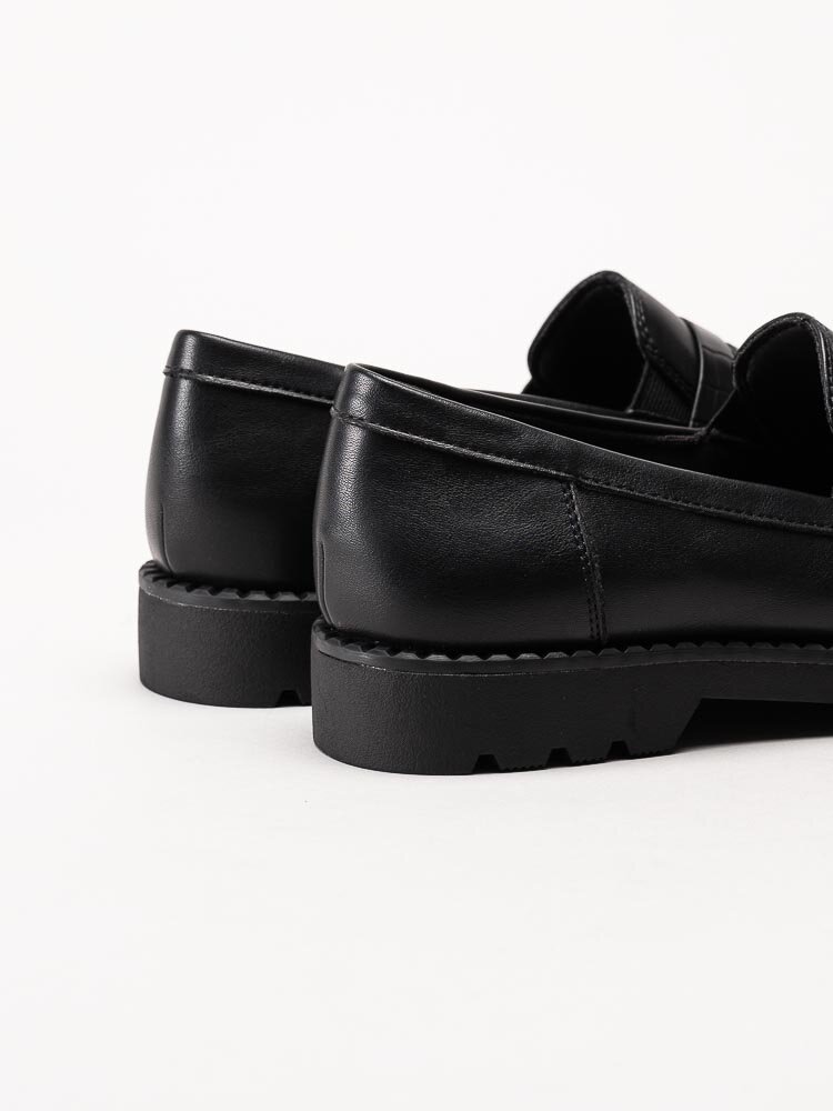 Tamaris - Svarta loafers i mjuk skinnimitation