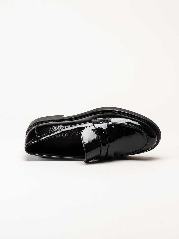 Marco Tozzi - Svarta loafers i syntetlack