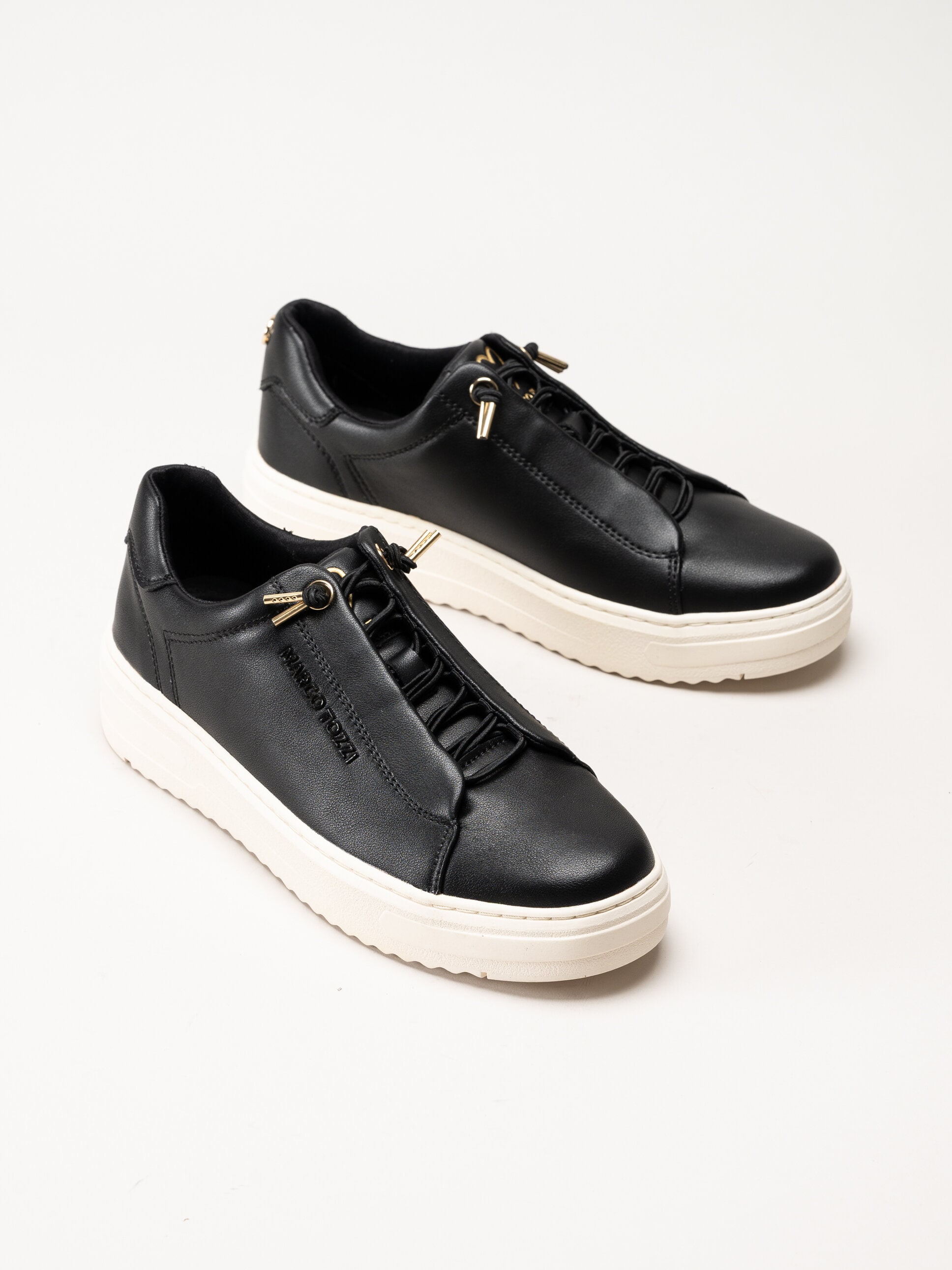 Marco Tozzi - Svarta sneakers i skinnimitation