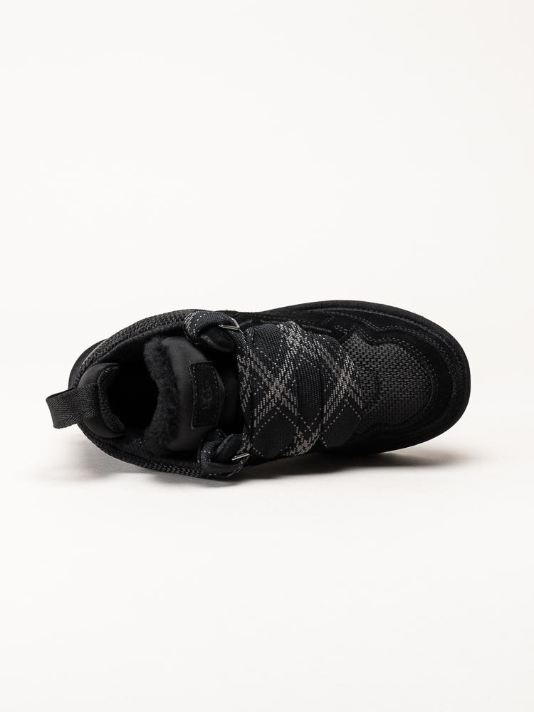 UGG - W Lowmel - Svarta ullfodrade sneakers