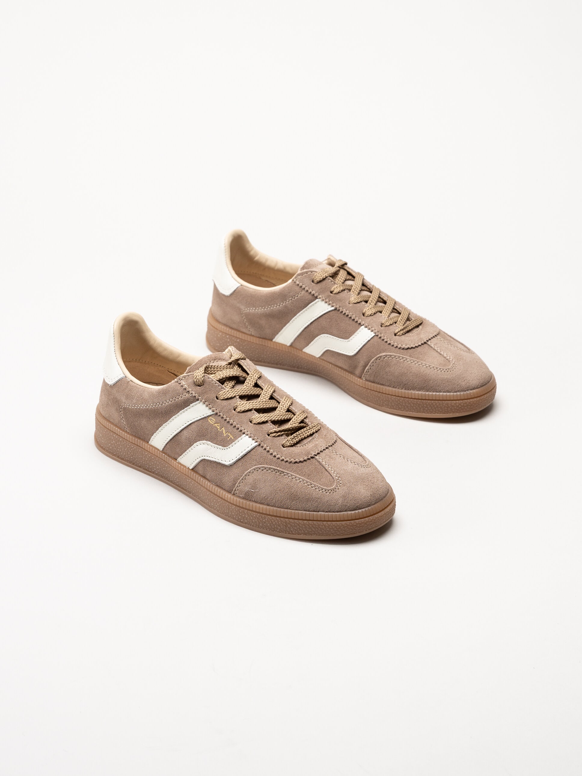 Gant Footwear - Cuzima sneaker - Beige retro sneakers i mocka med skinndetaljer