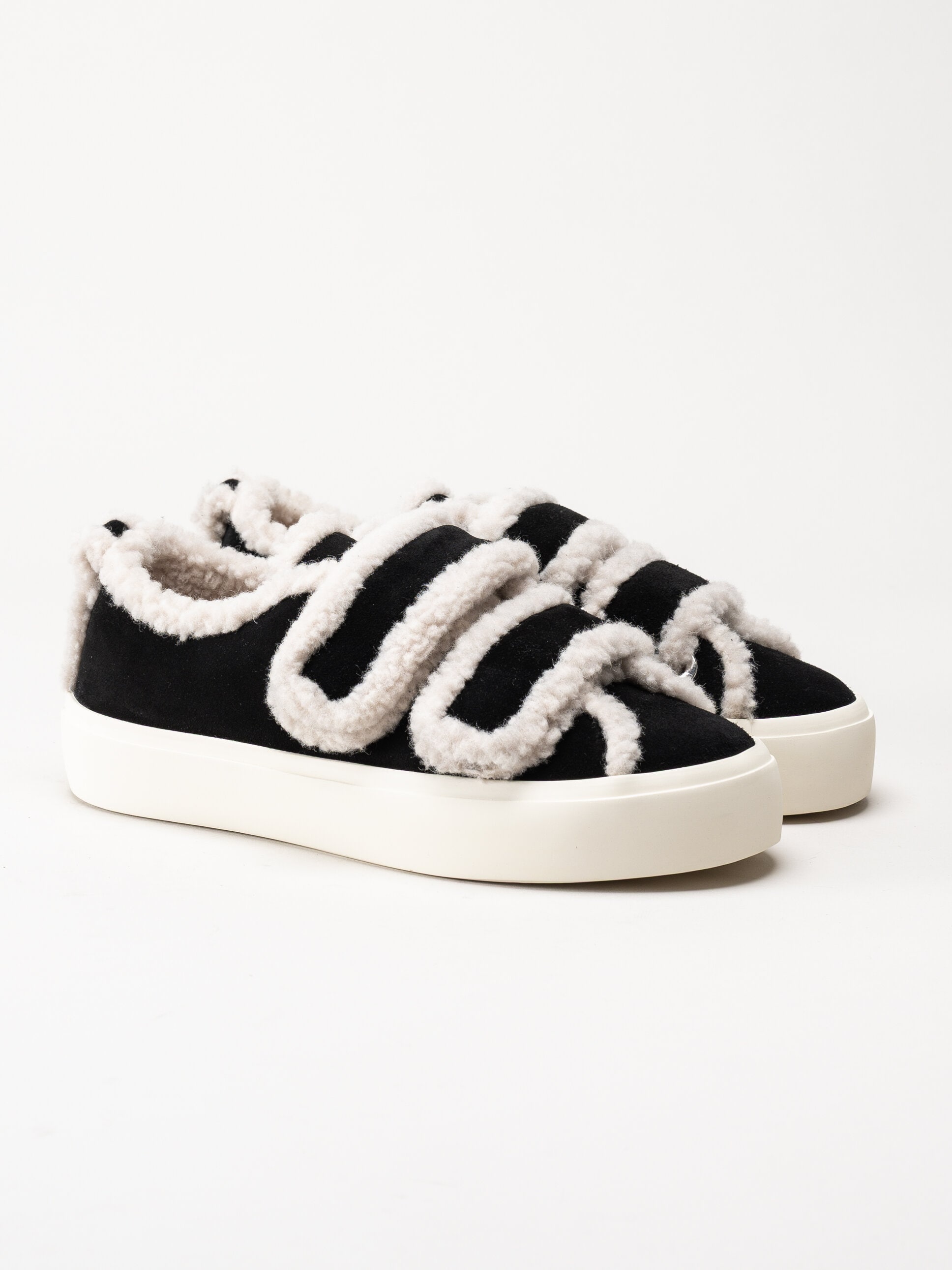 Inuikii - Shearling Low Velcro - Svarta ullfodrade sneakers i mocka