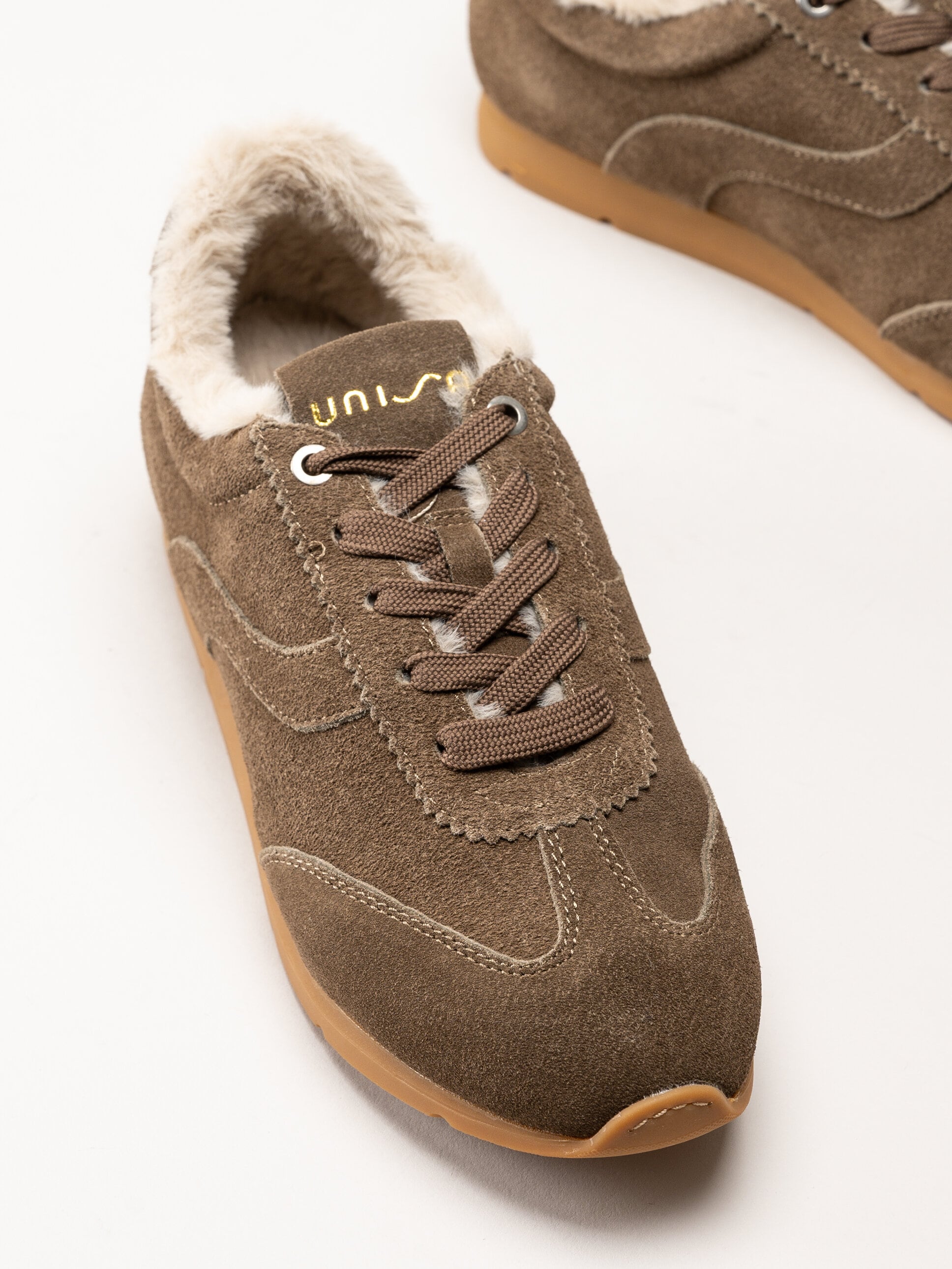 Unisa - Bruna fodrade sneakers i mocka