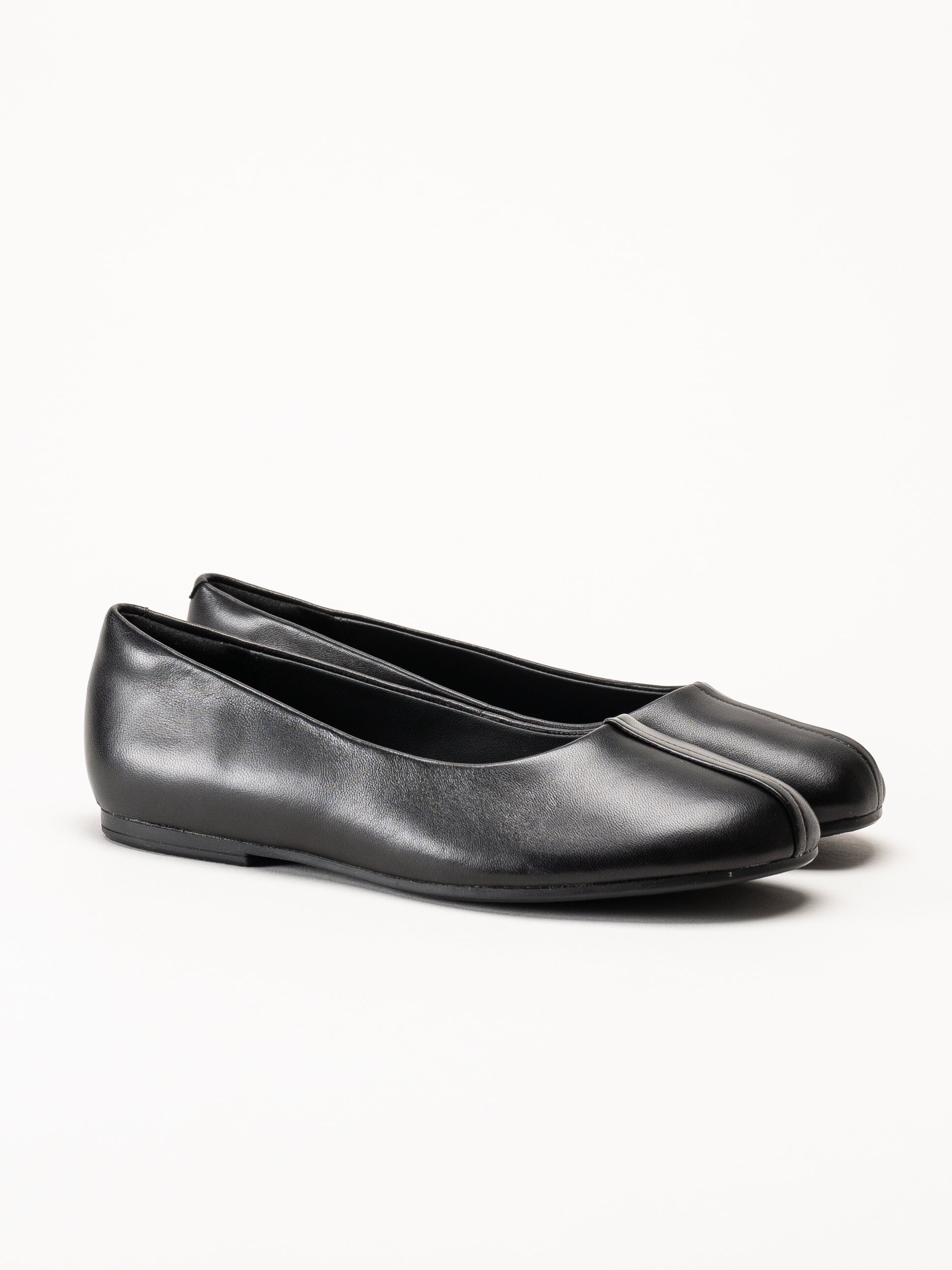 Clarks - Livia Lily - Svarta ballerinaskor