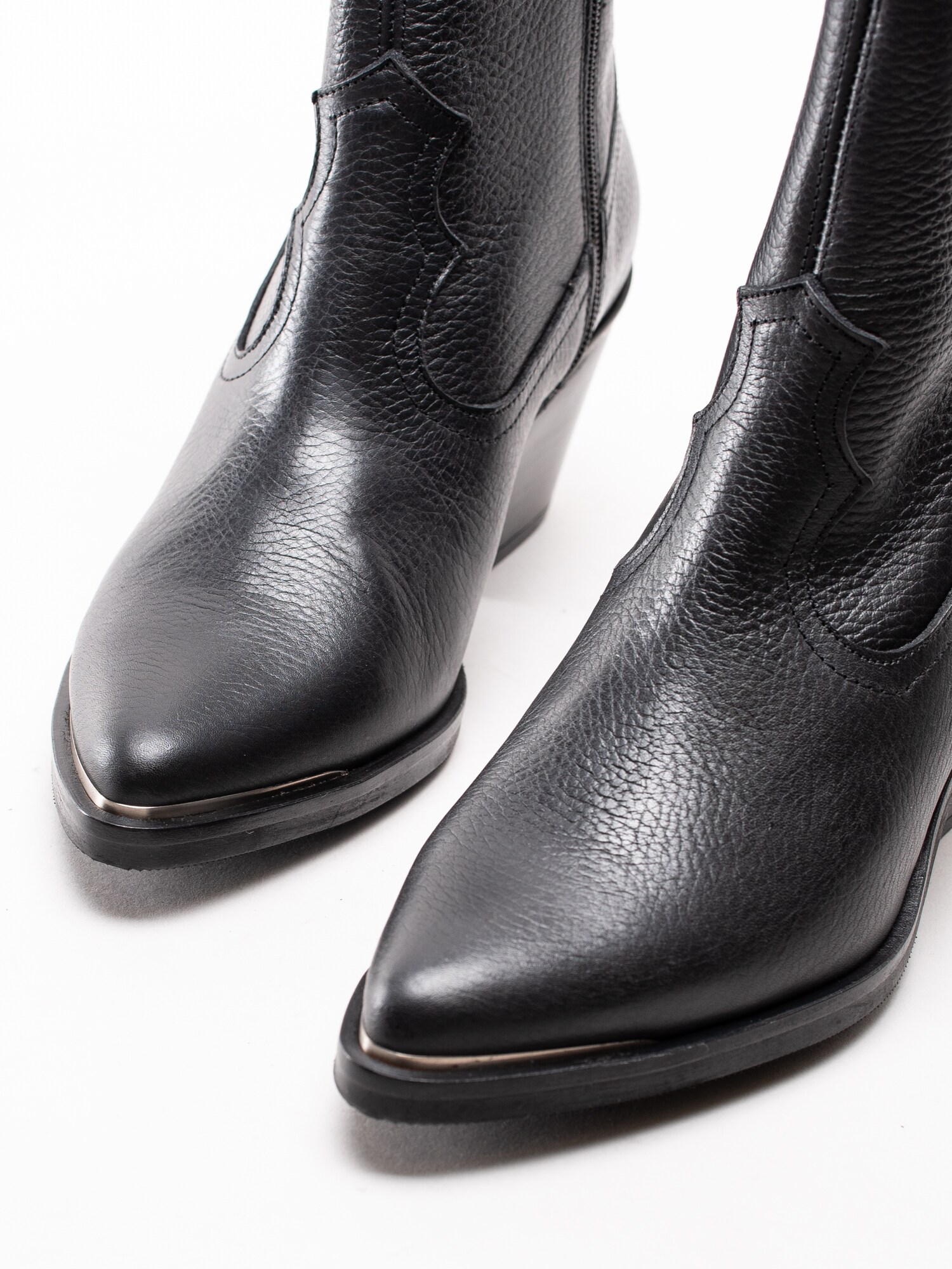 10193008 SixtySeven 30167-BLACK svarta cowboy boots med tåjärn-5