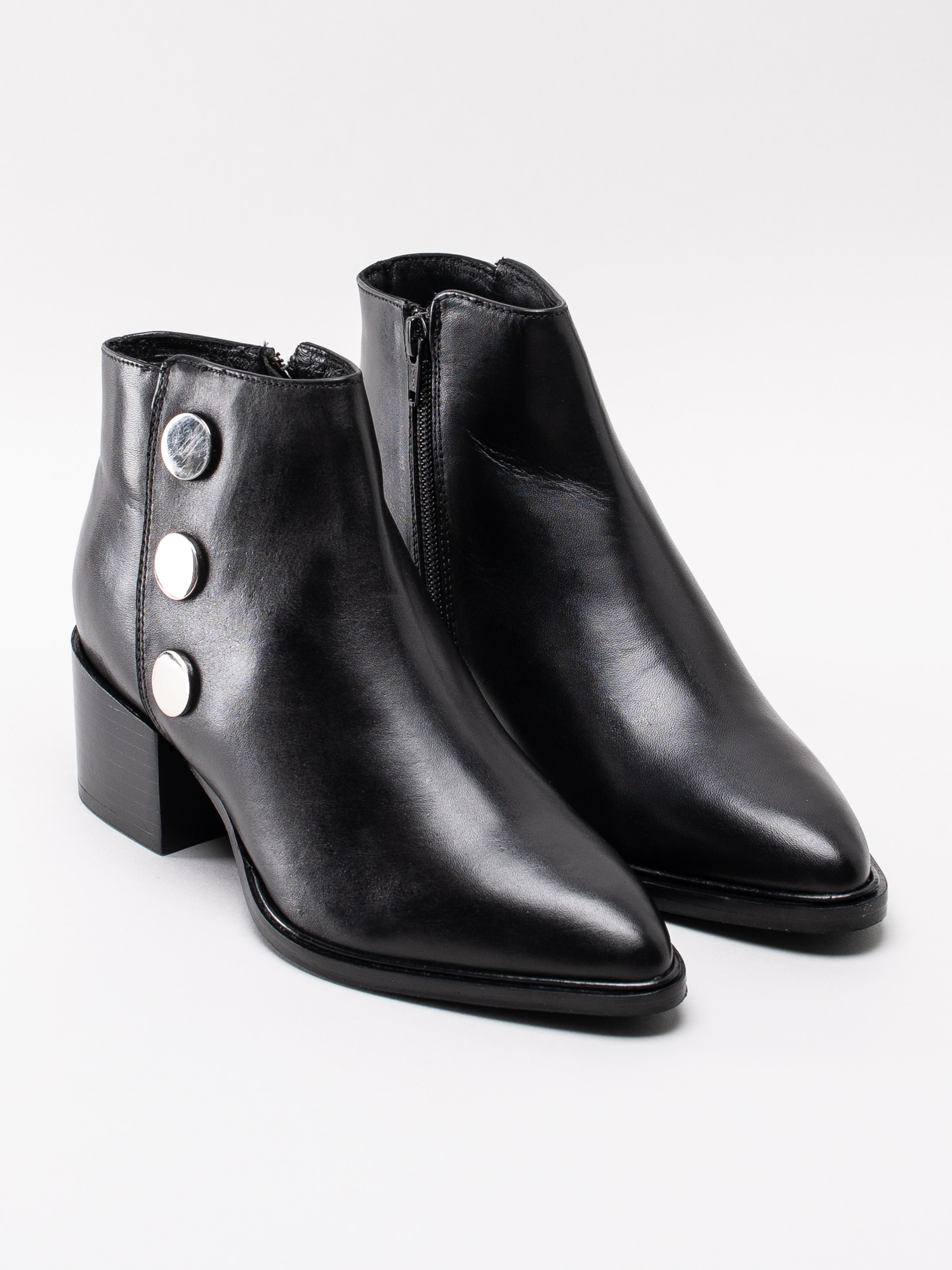 10193014 Copenhagen Shoes Wham CS1938-001 svarta boots med silverknappar-3