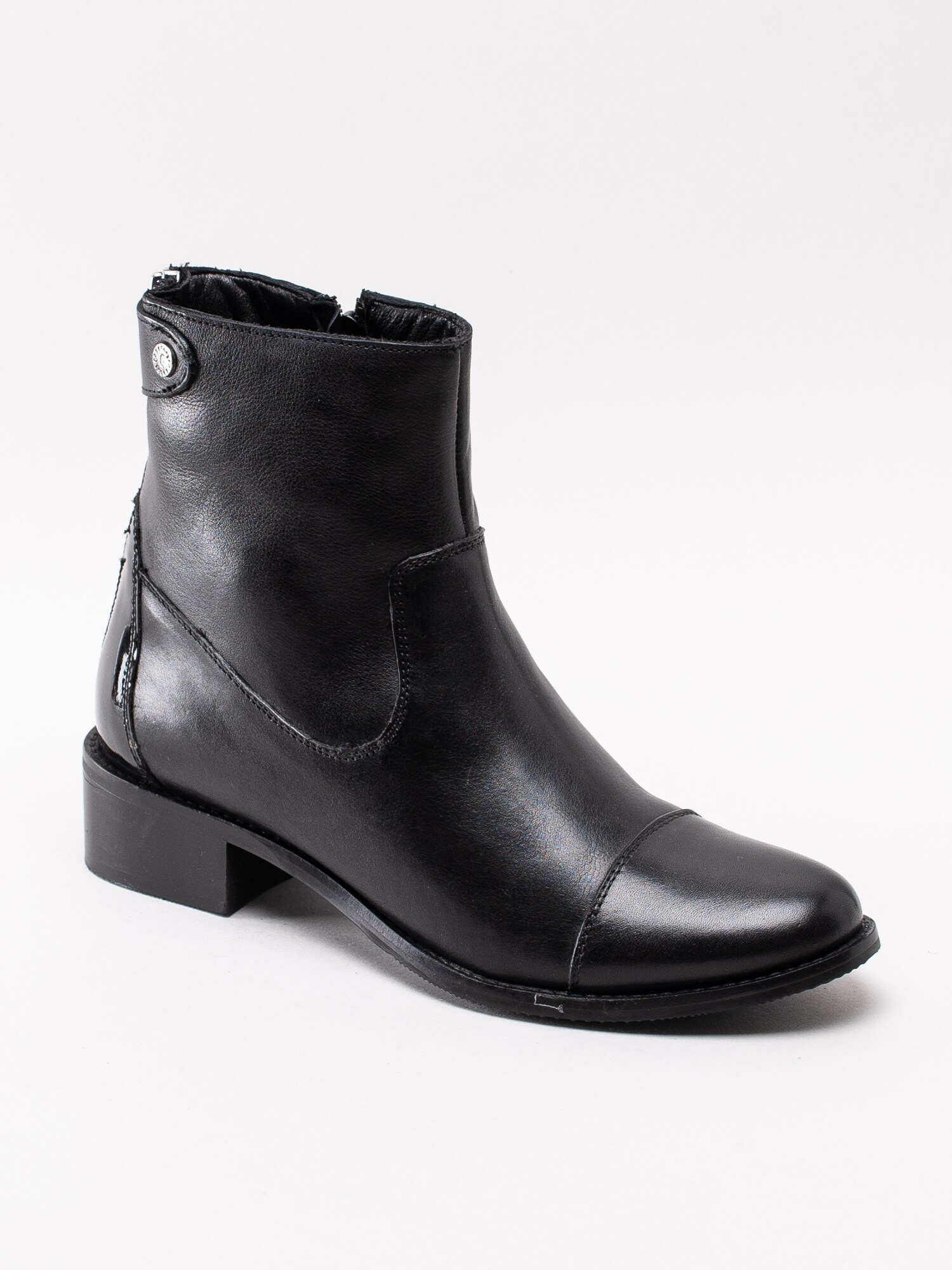 10193015 Copenhagen Shoes New Virginia CS1956-038 svarta boots med lackat bakparti och zip-1