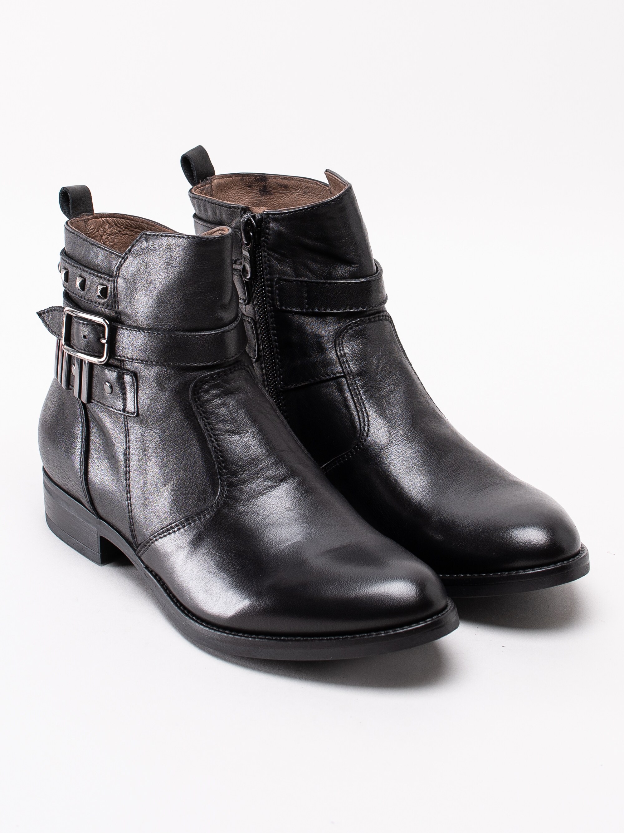 10193052 Nero Giardini A908755-100 svarta boots med dekorativt spänne-3