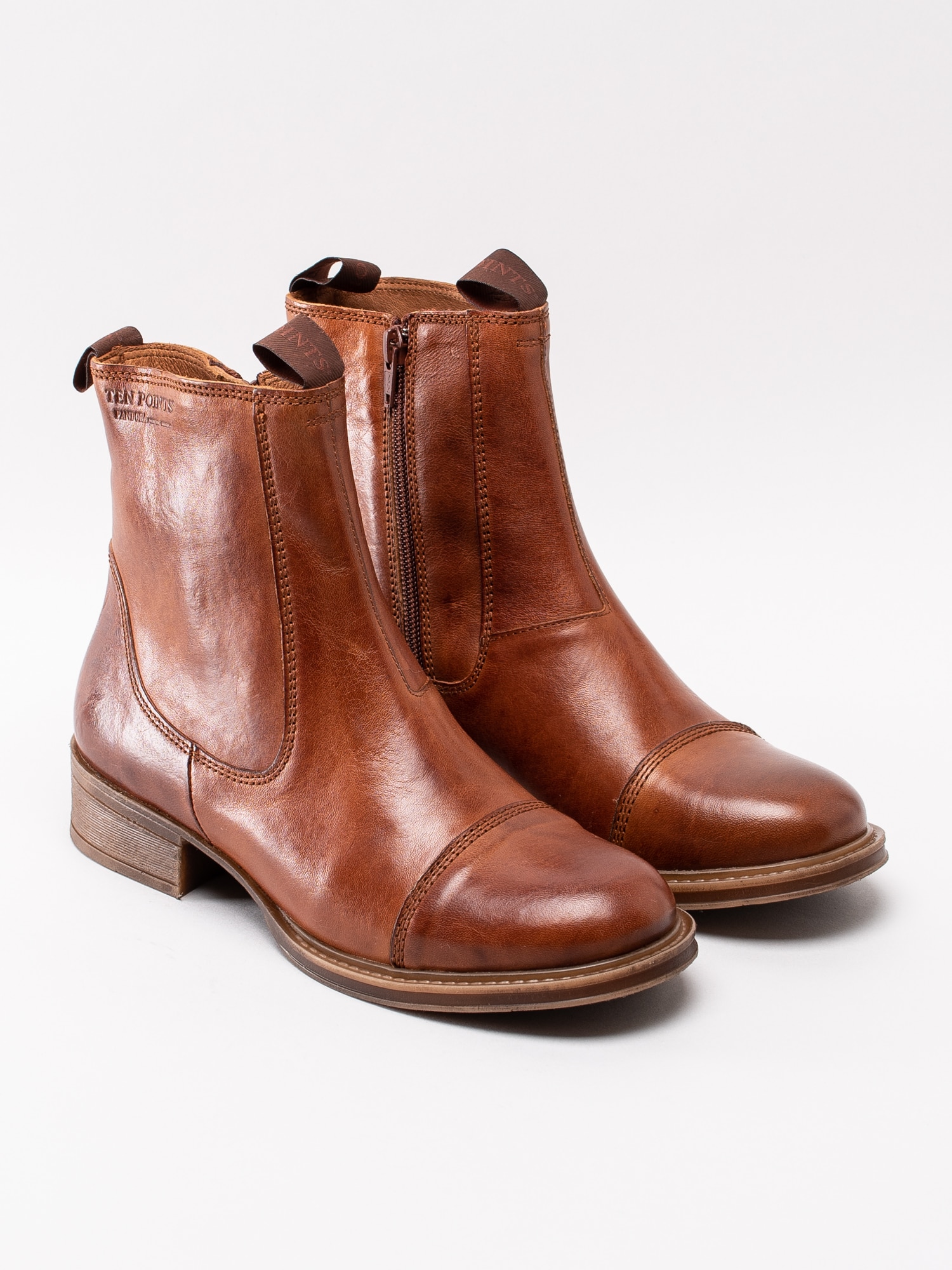 10193077 Ten Points Pandora 128014-319 cognac bruna chelsea boots med hällor-3