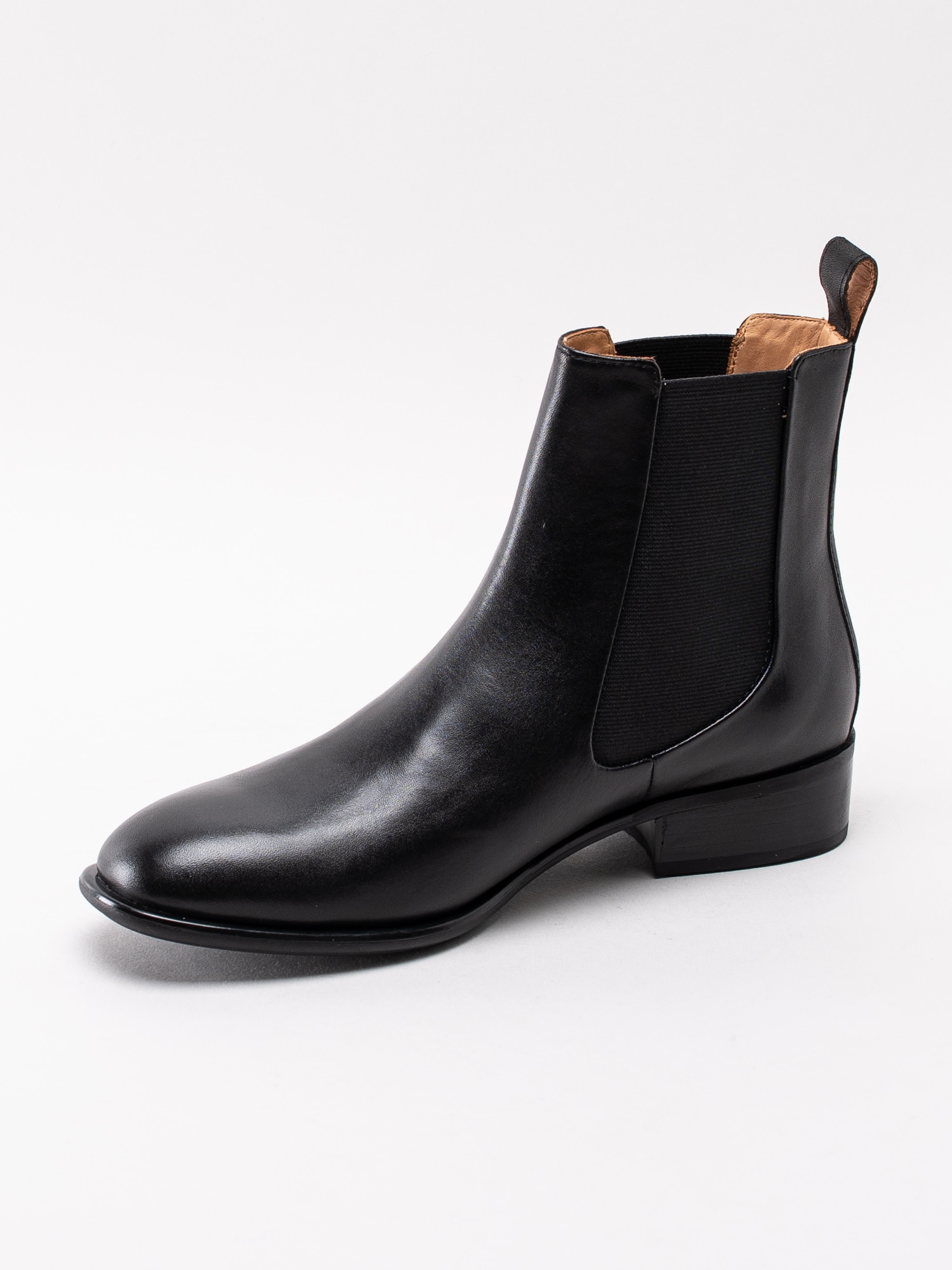 10193088 Vagabond Mira 4643-301-20 svarta klassiska stilrena chelsea boots i skinn-2