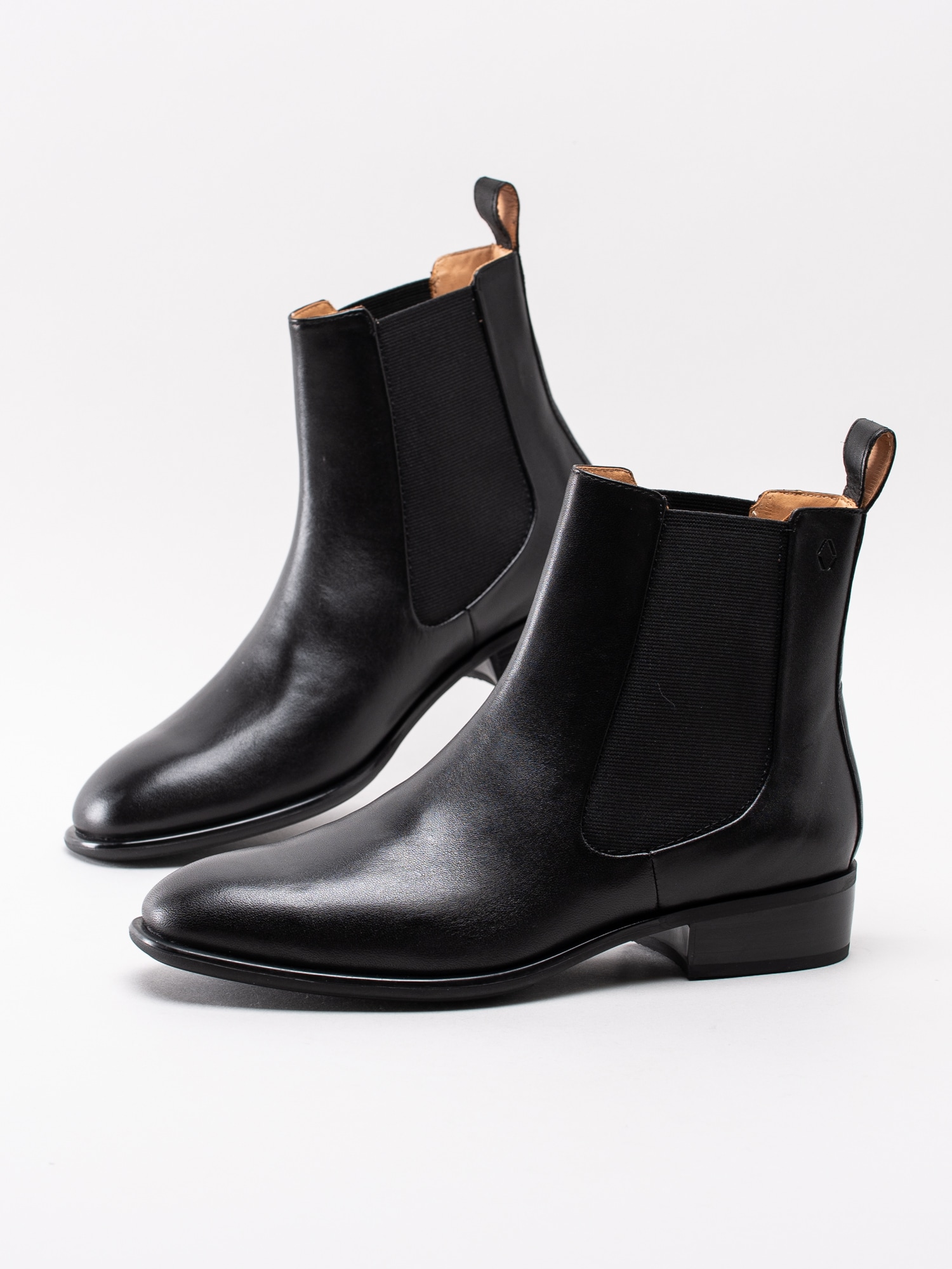 10193088 Vagabond Mira 4643-301-20 svarta klassiska stilrena chelsea boots i skinn-6