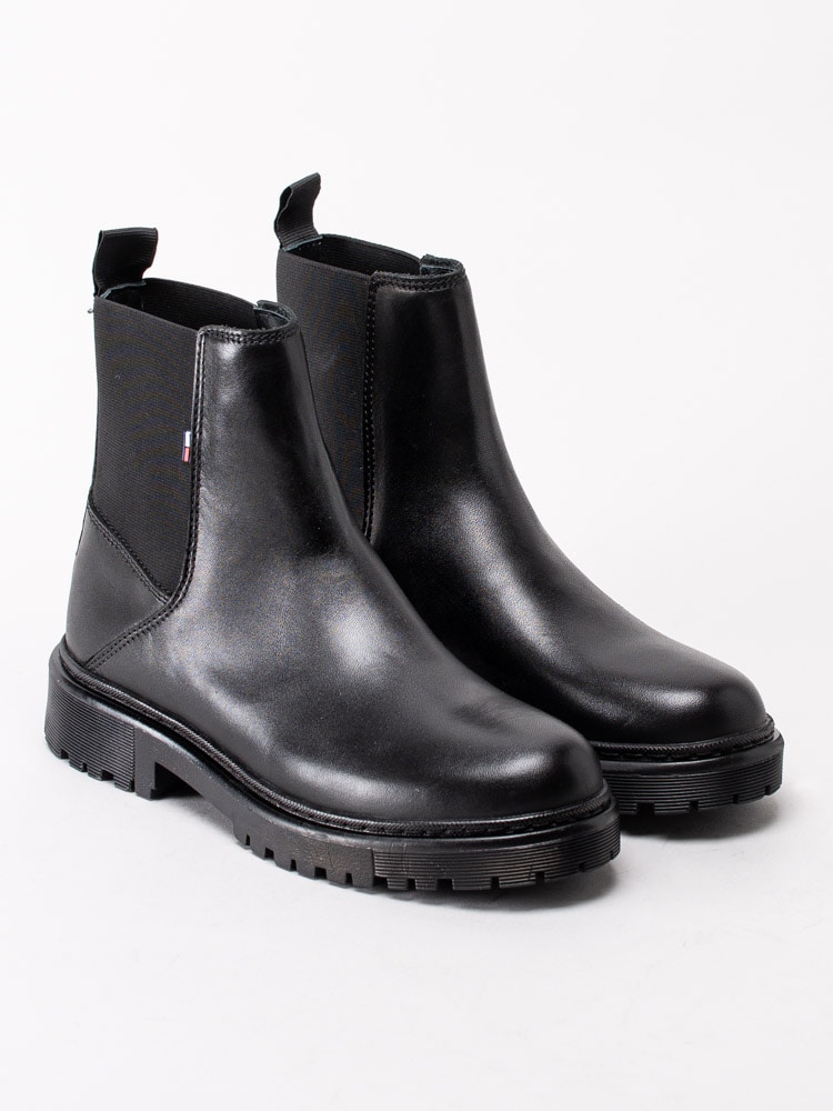 10203068 Tommy Hilfiger Essential Chelsea Boot EN01098BDS Black Svarta chelsea boots i skinn-3