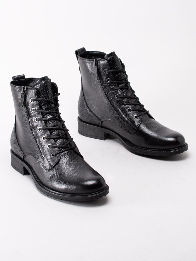 10203107 Tamaris 1-25211-25-015 Black Snake Svarta kängor med snakemönster i skinn-12