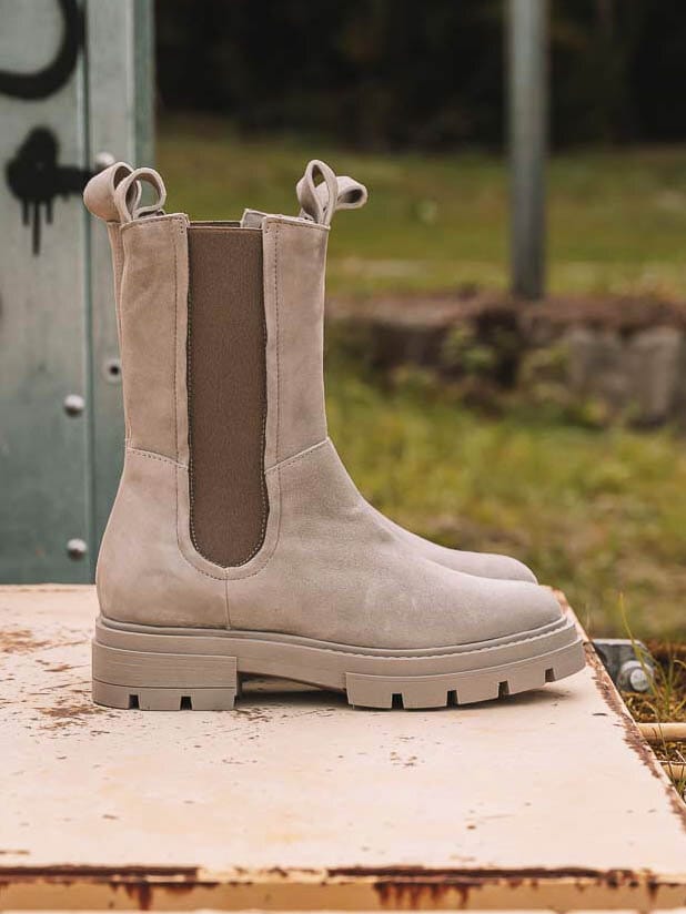 Mjus - Beige höga boots i mocka