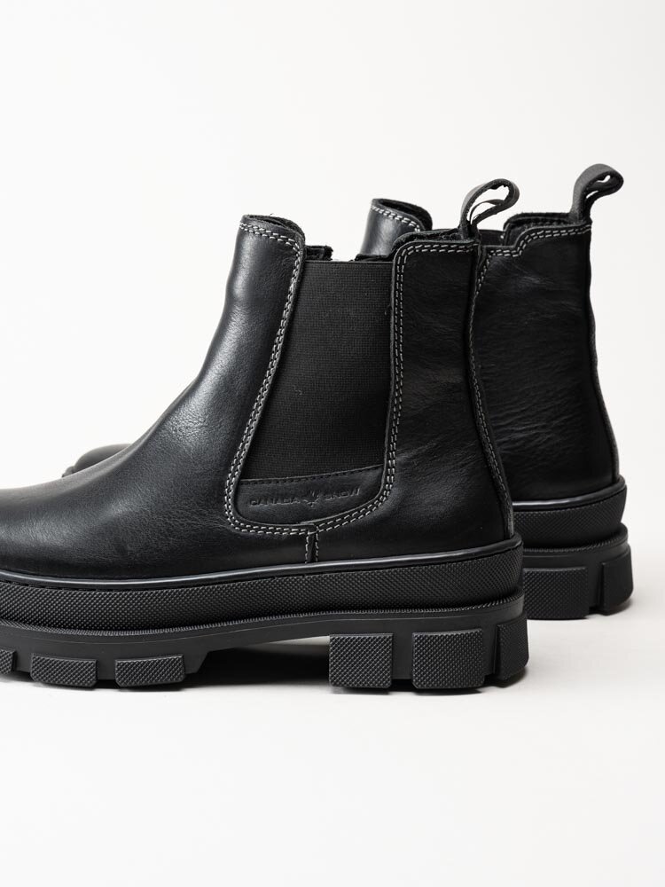 Canada Snow - Mount Zoe - Svarta fodrade chelsea boots i skinn