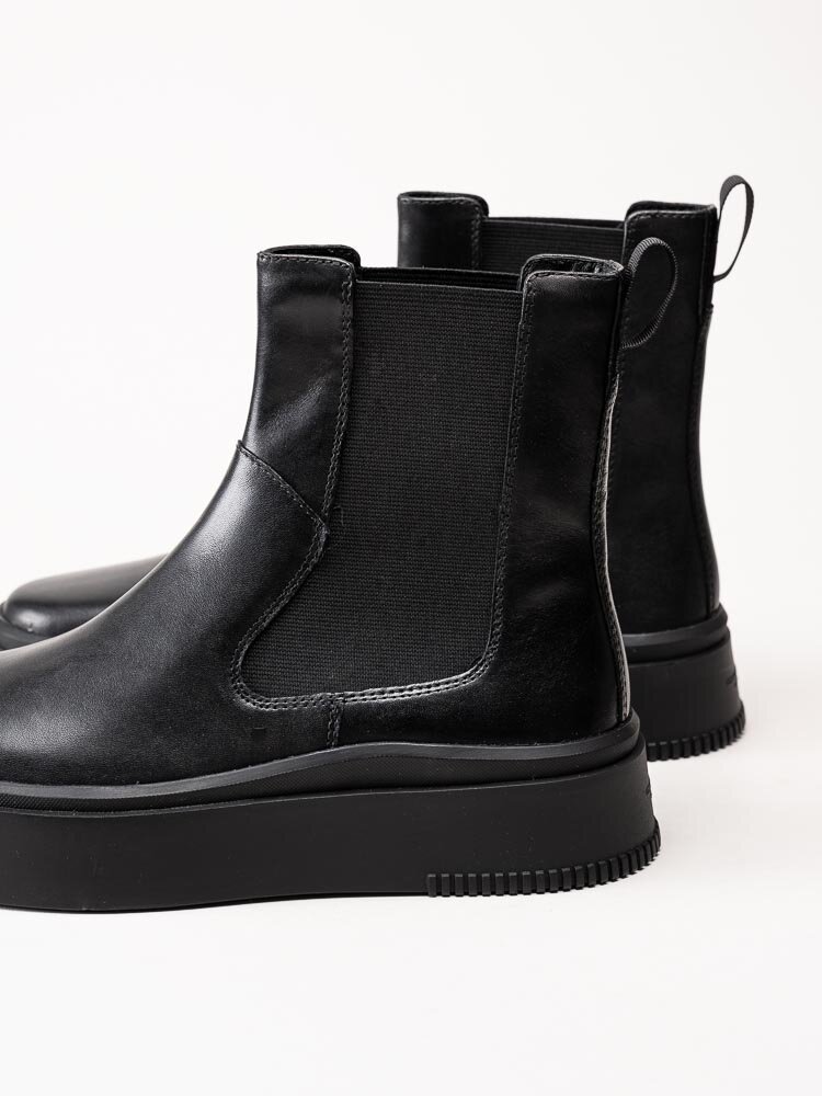 Vagabond - Stacy - Svarta chelsea boots i skinn