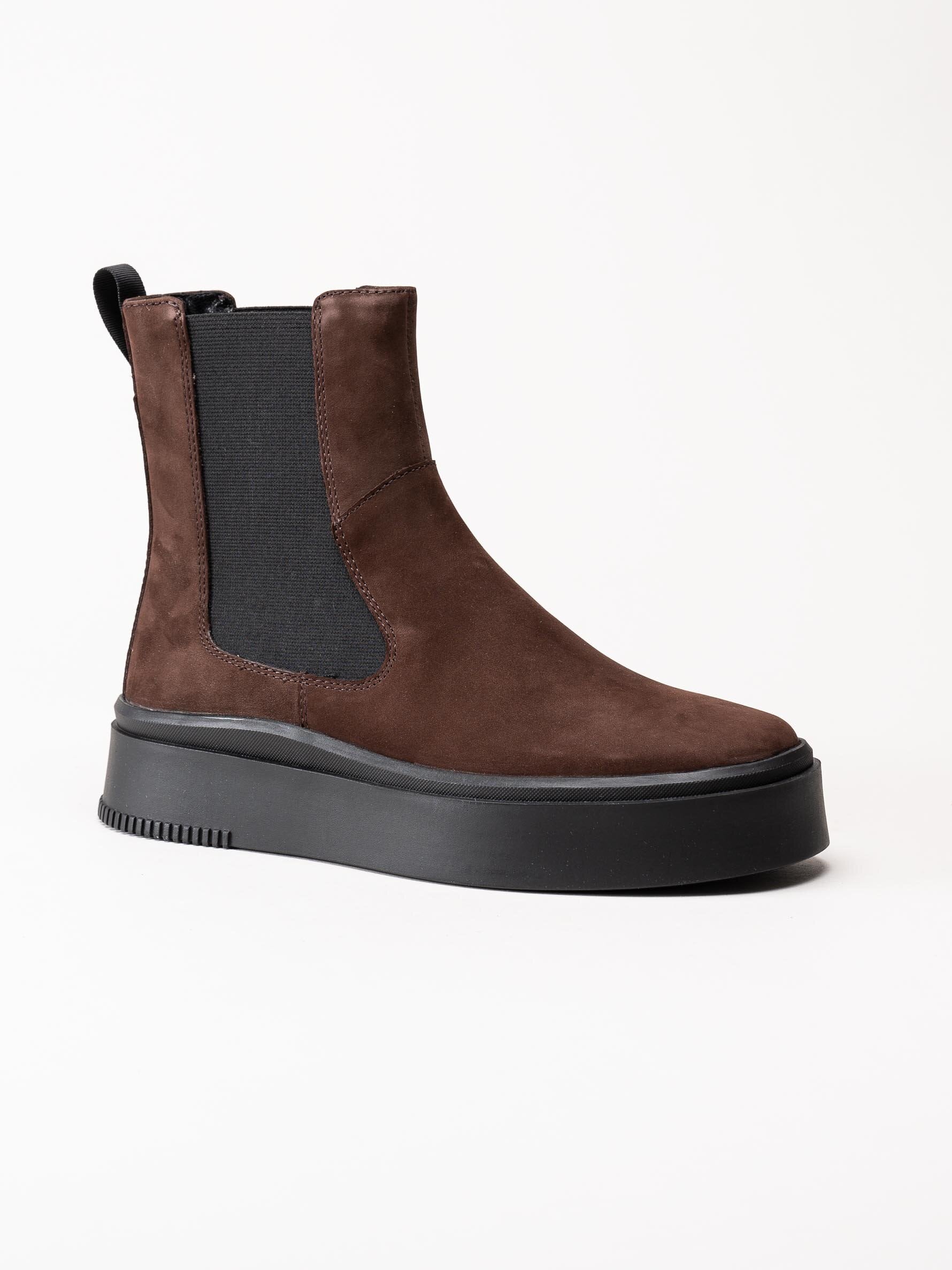 Vagabond - Stacy - Mörkbruna chelsea boots i nubuck