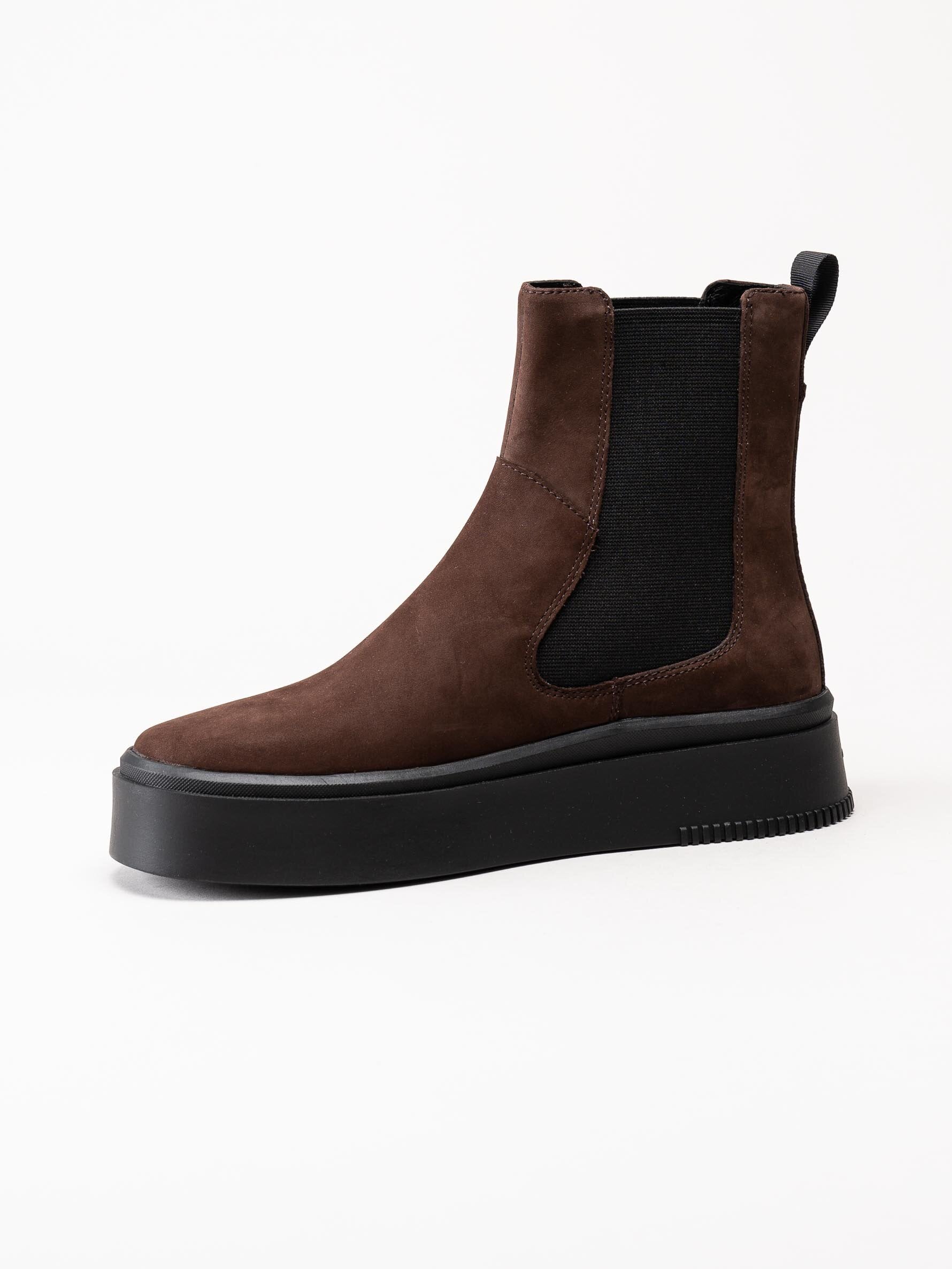 Vagabond - Stacy - Mörkbruna chelsea boots i nubuck