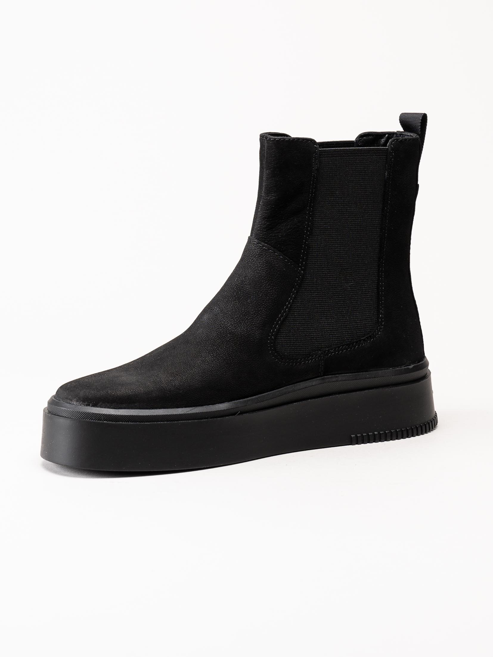 Vagabond - Stacy - Svarta chelsea boots i nubuck