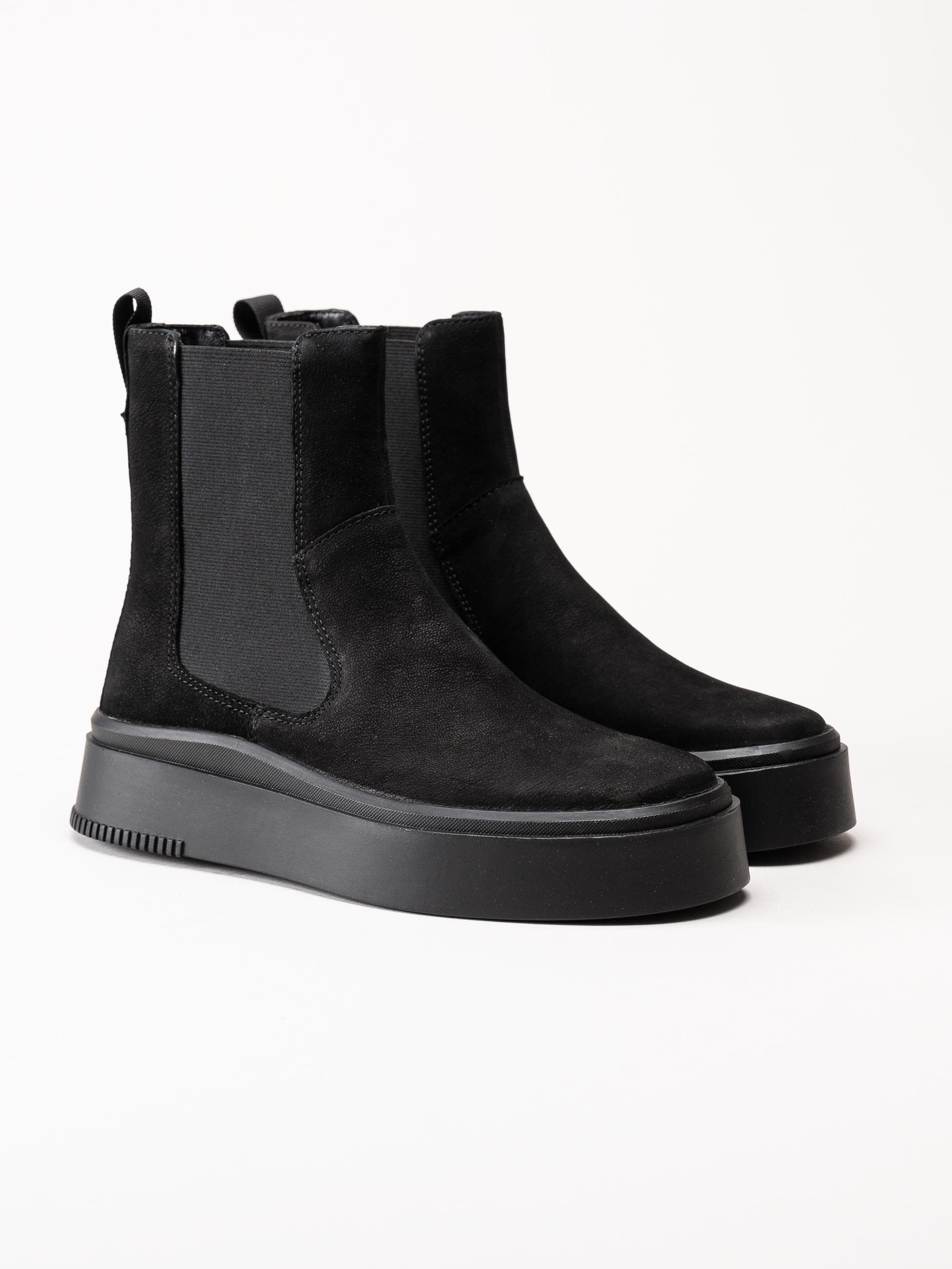 Vagabond - Stacy - Svarta chelsea boots i nubuck